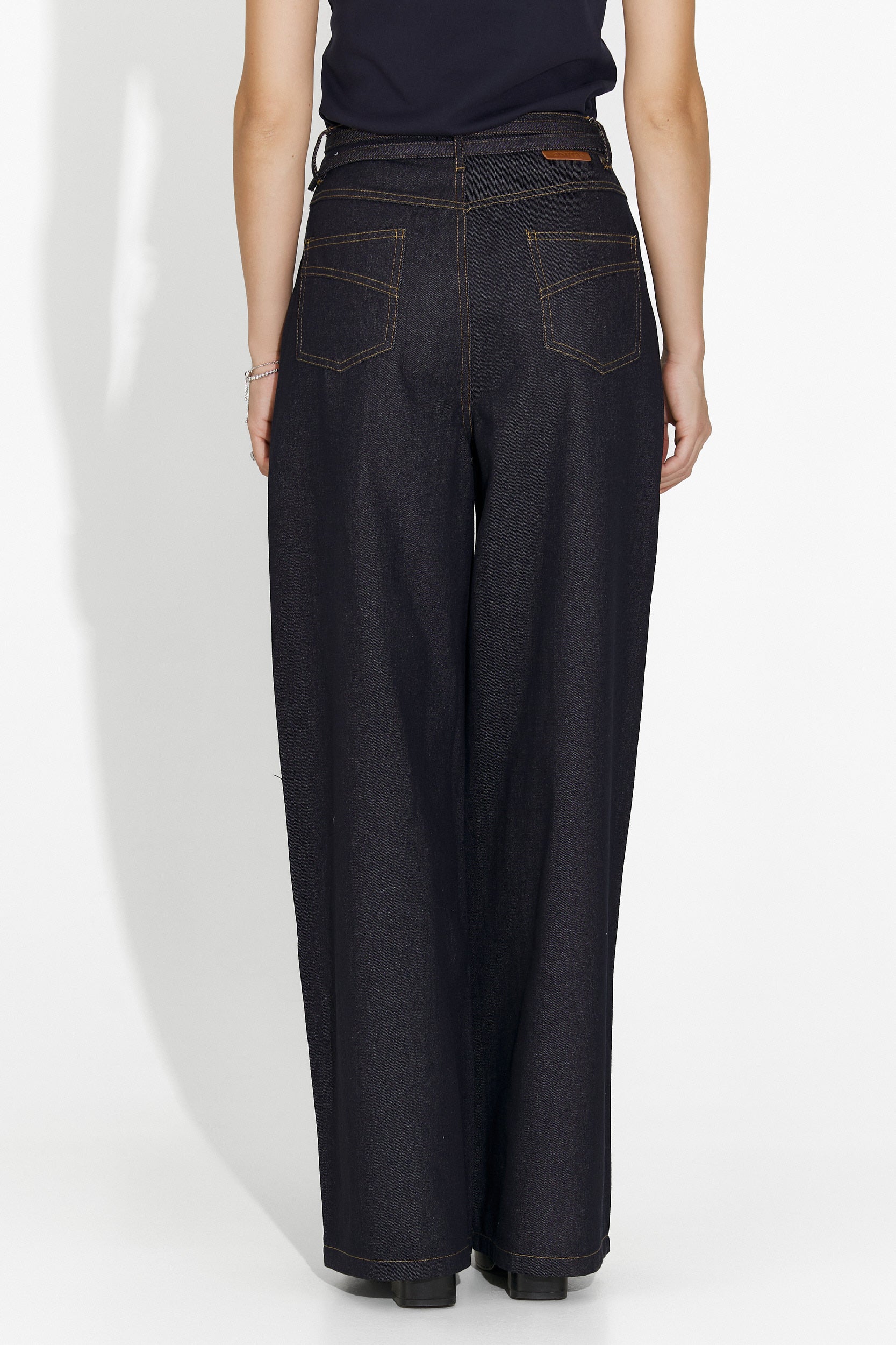 Mörkblå casual damjeans Flovira Bogas