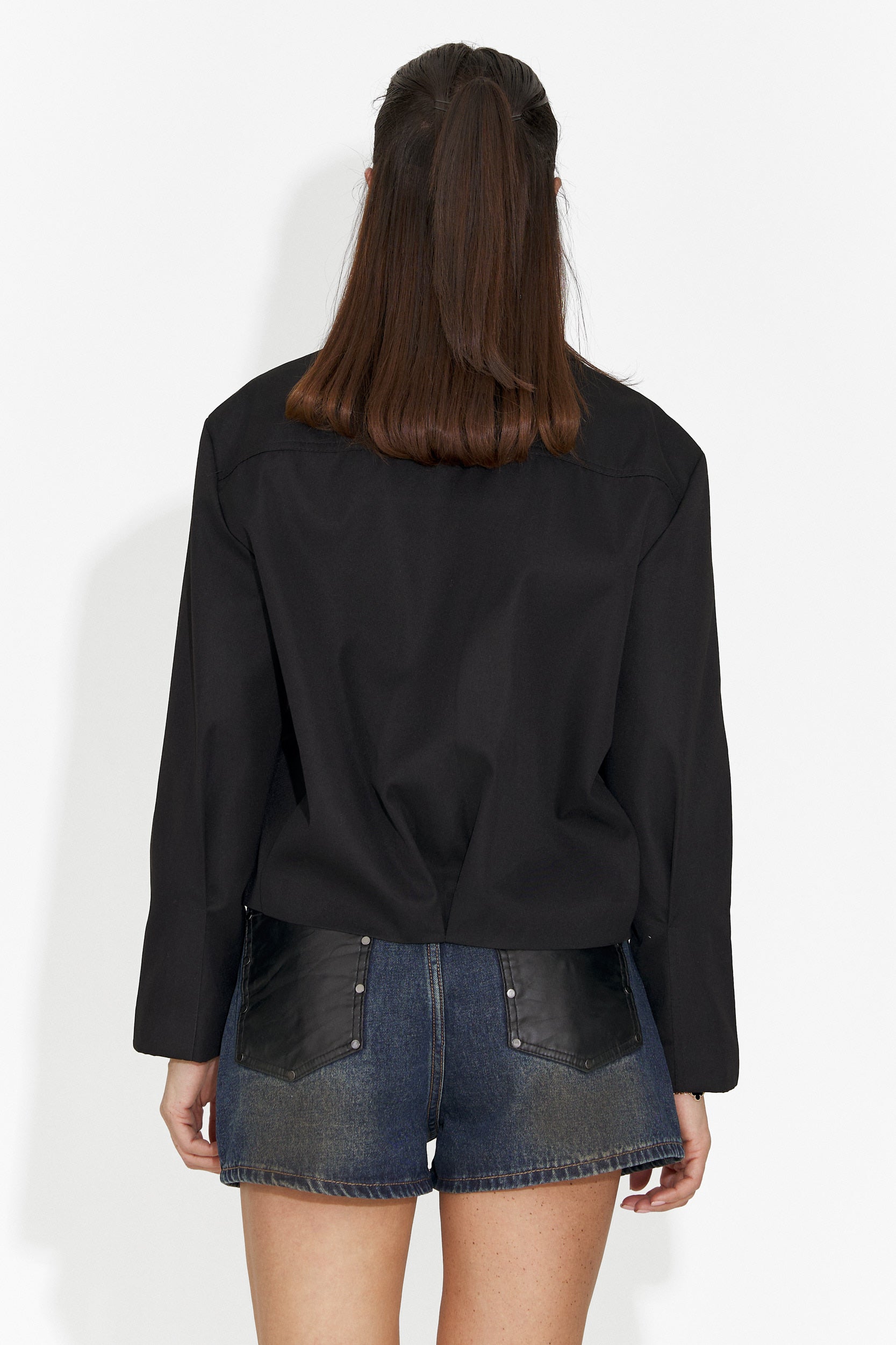 Women's casual short dark blue jeans Cherele Bogas