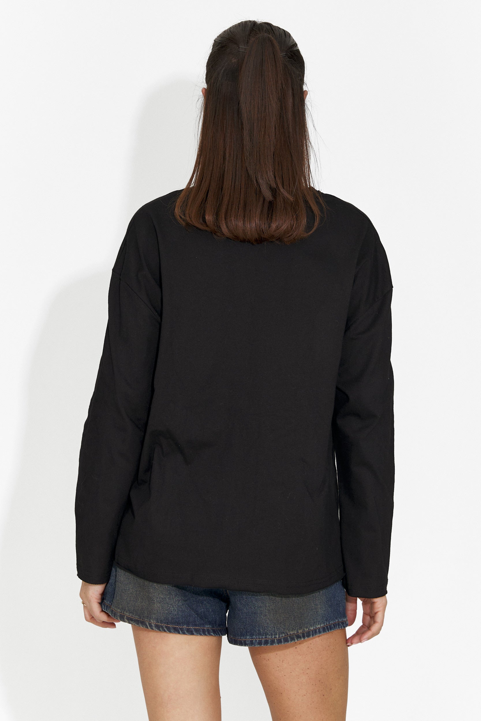 Blouse Noire Décontractée pour Femmes de Chandana Bogas