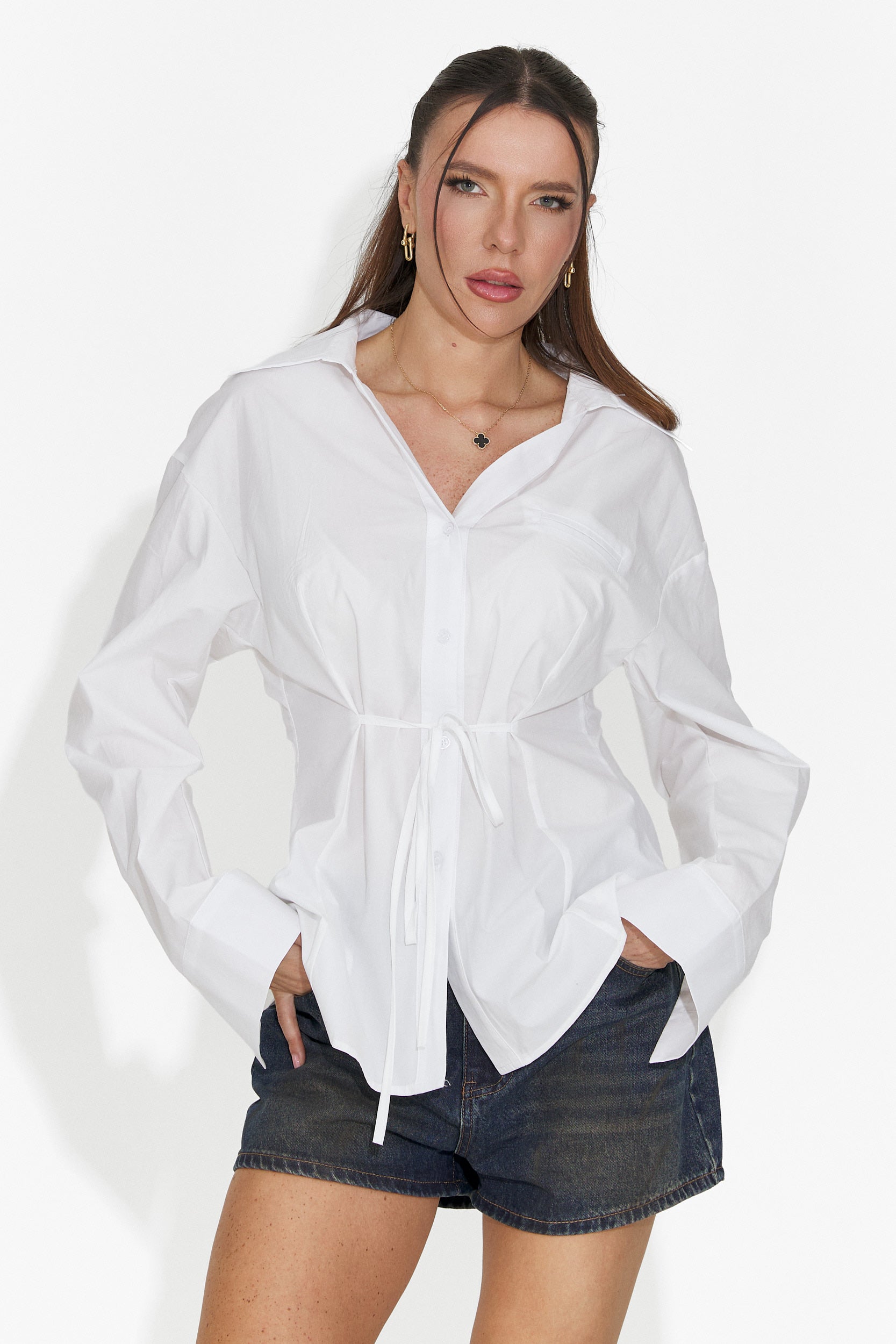 Blusa elegante blanca para mujer Alesya Bogas