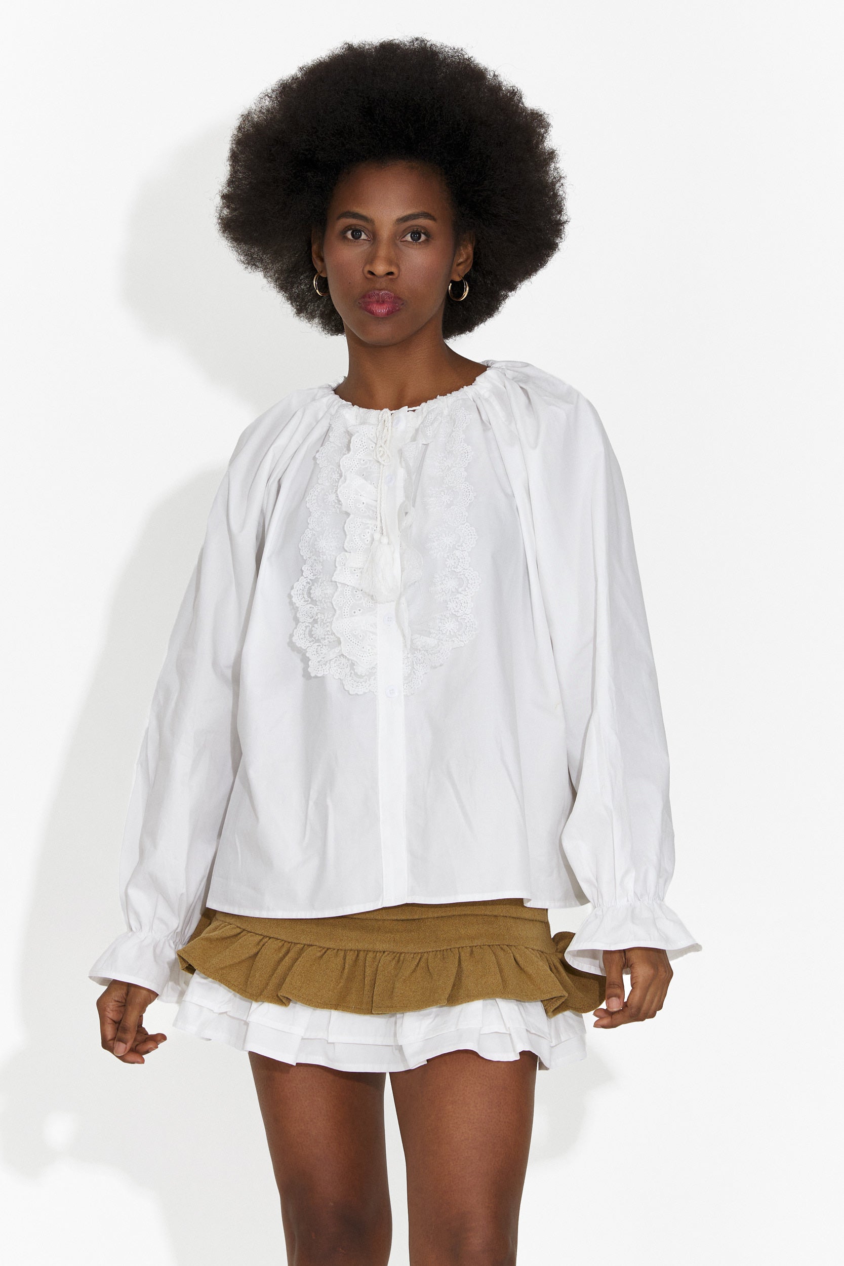 Elegante weiße Damenbluse Zeneda Bogas