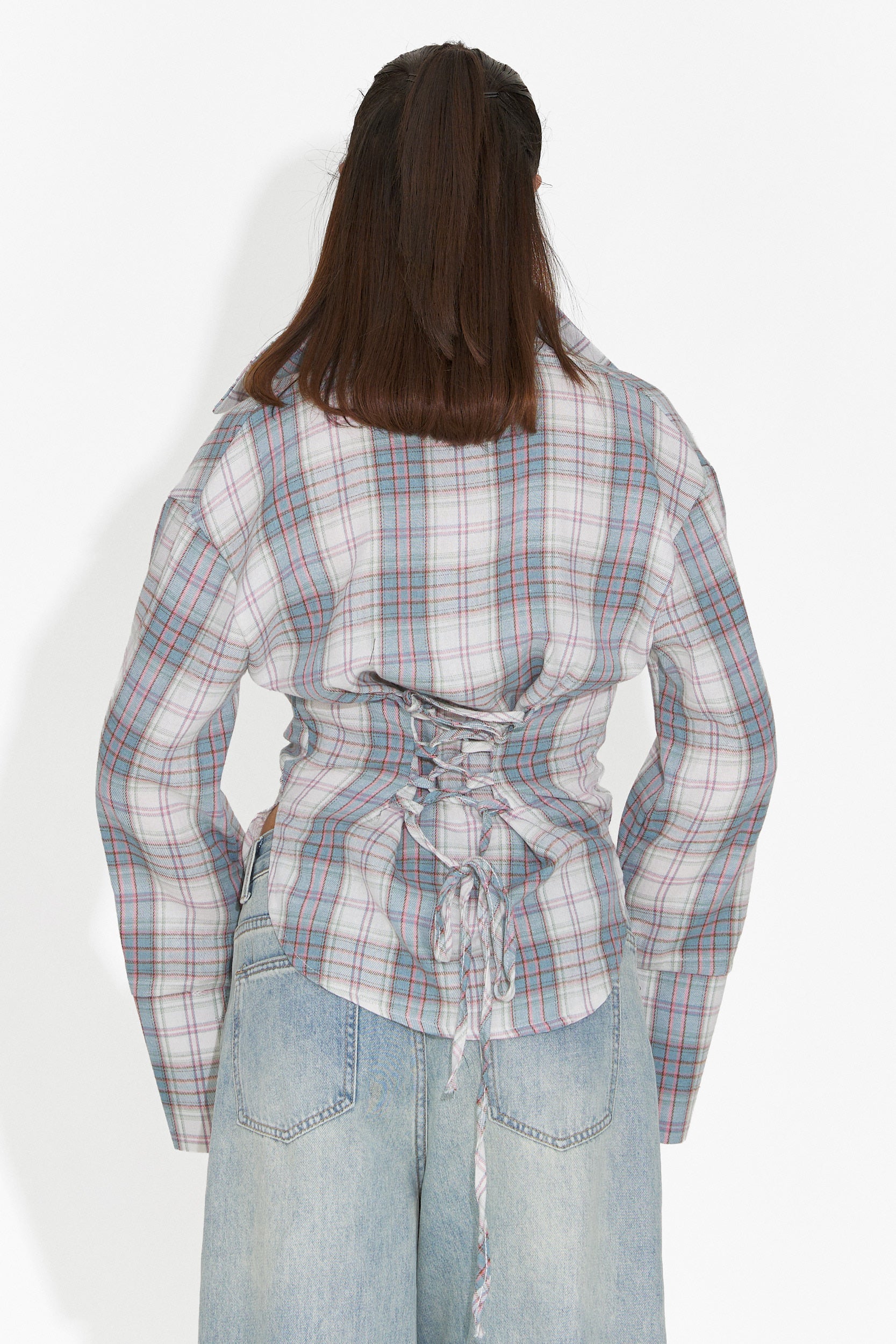 Elegant ljusblå damblus Hermiona Bogas