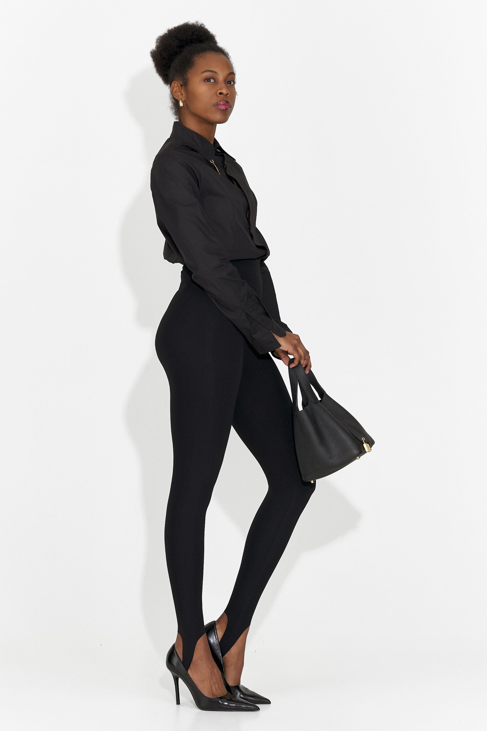 Elegantná čierna dámska blúzka značky Jetie Bogas