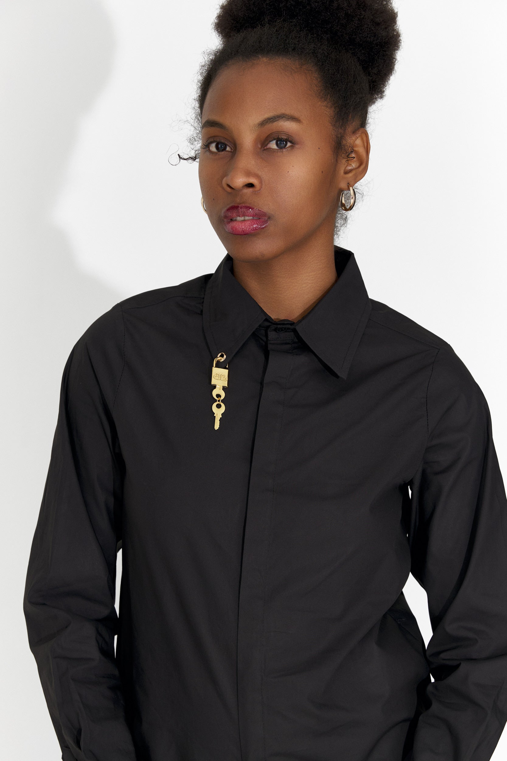 Elegant black women's shirt Jetie Bogas