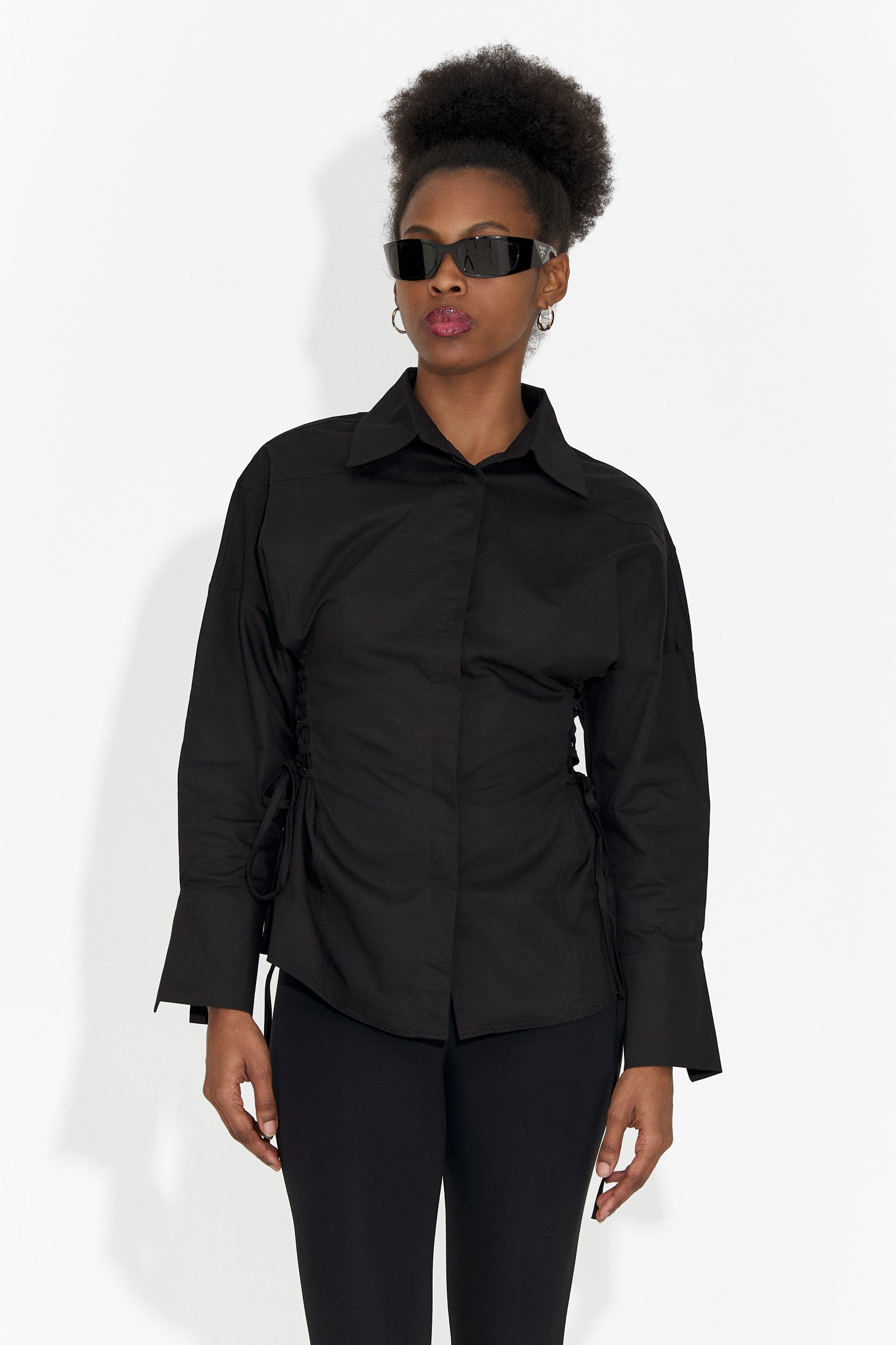 Elegante schwarze Damenbluse Sivelia Bogas