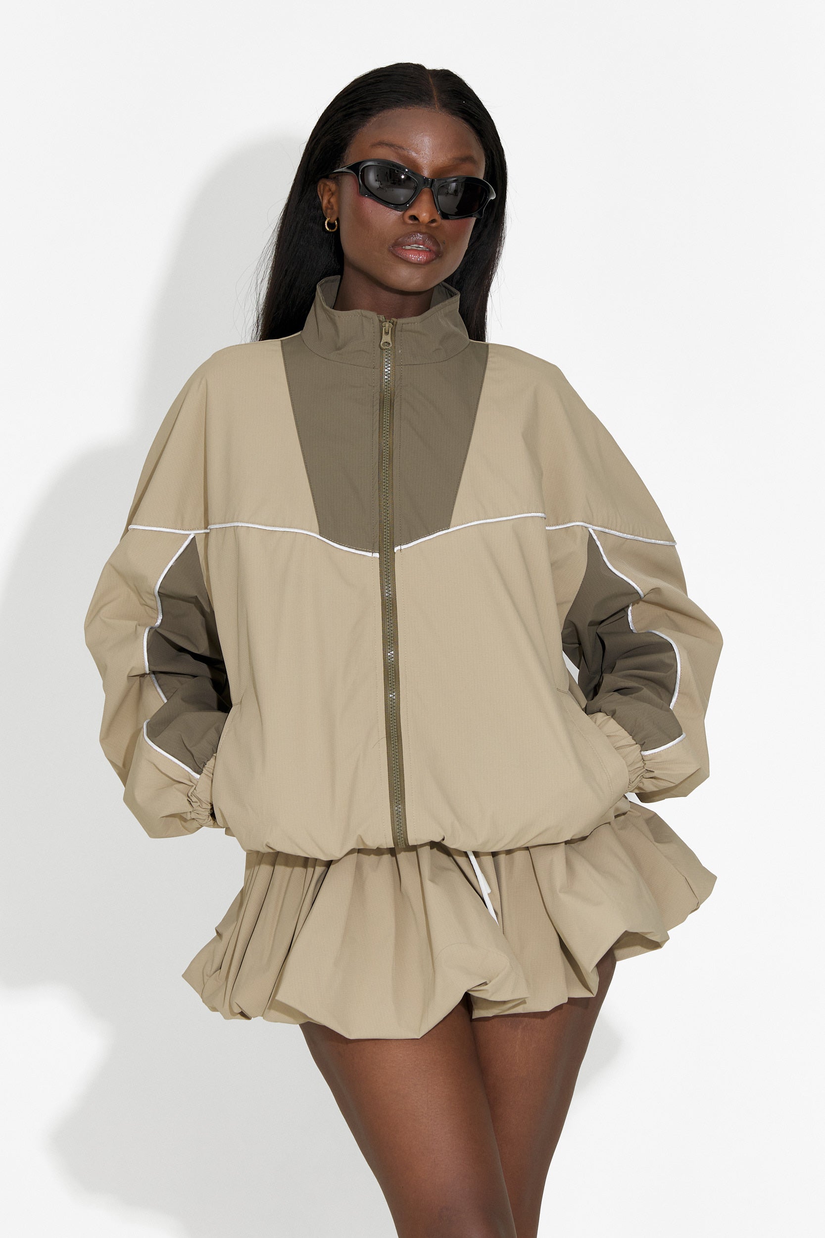 Traje de Falda Beige Selmira Bogas