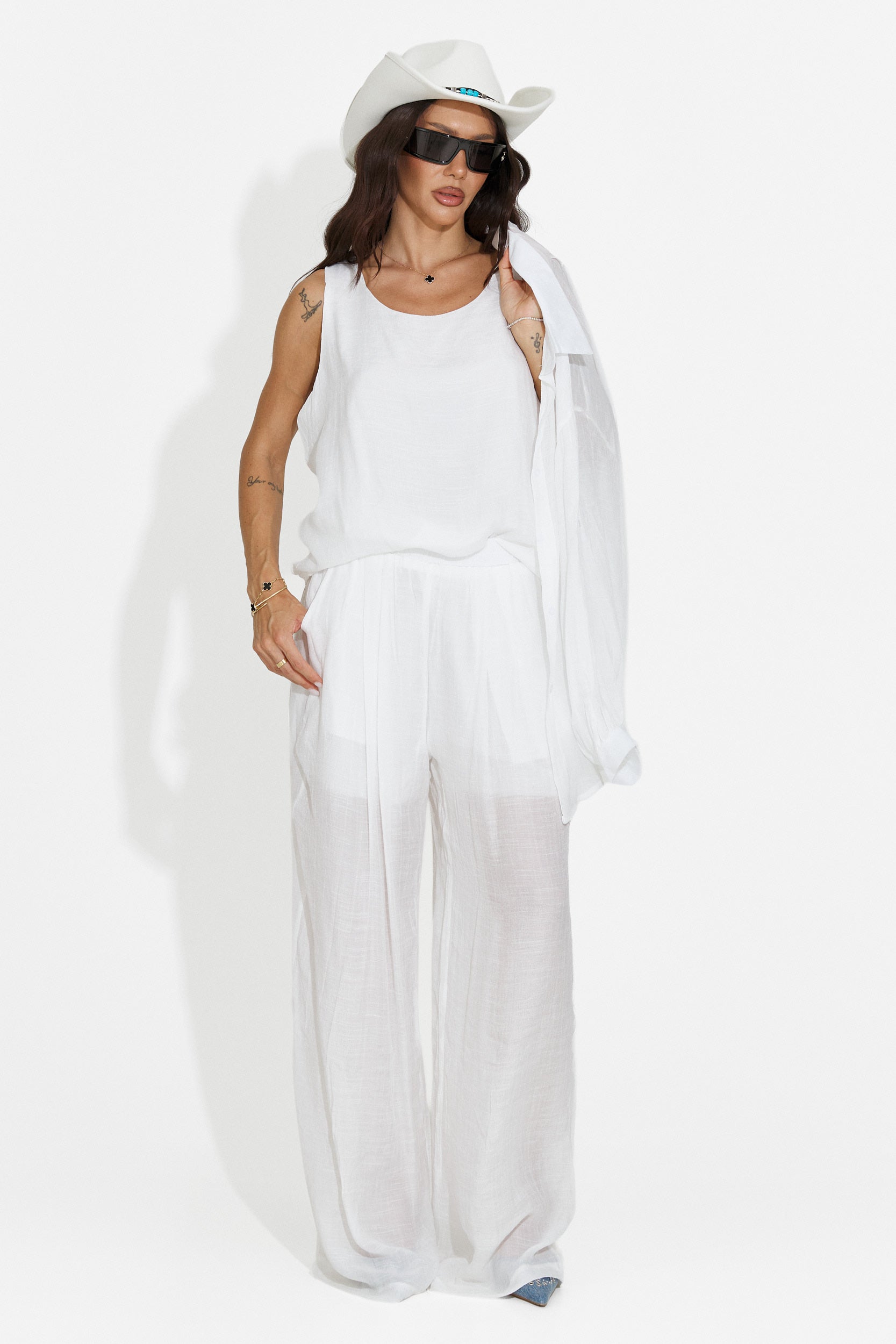 White women's set shirt + pants + tank top Mivya Bogas