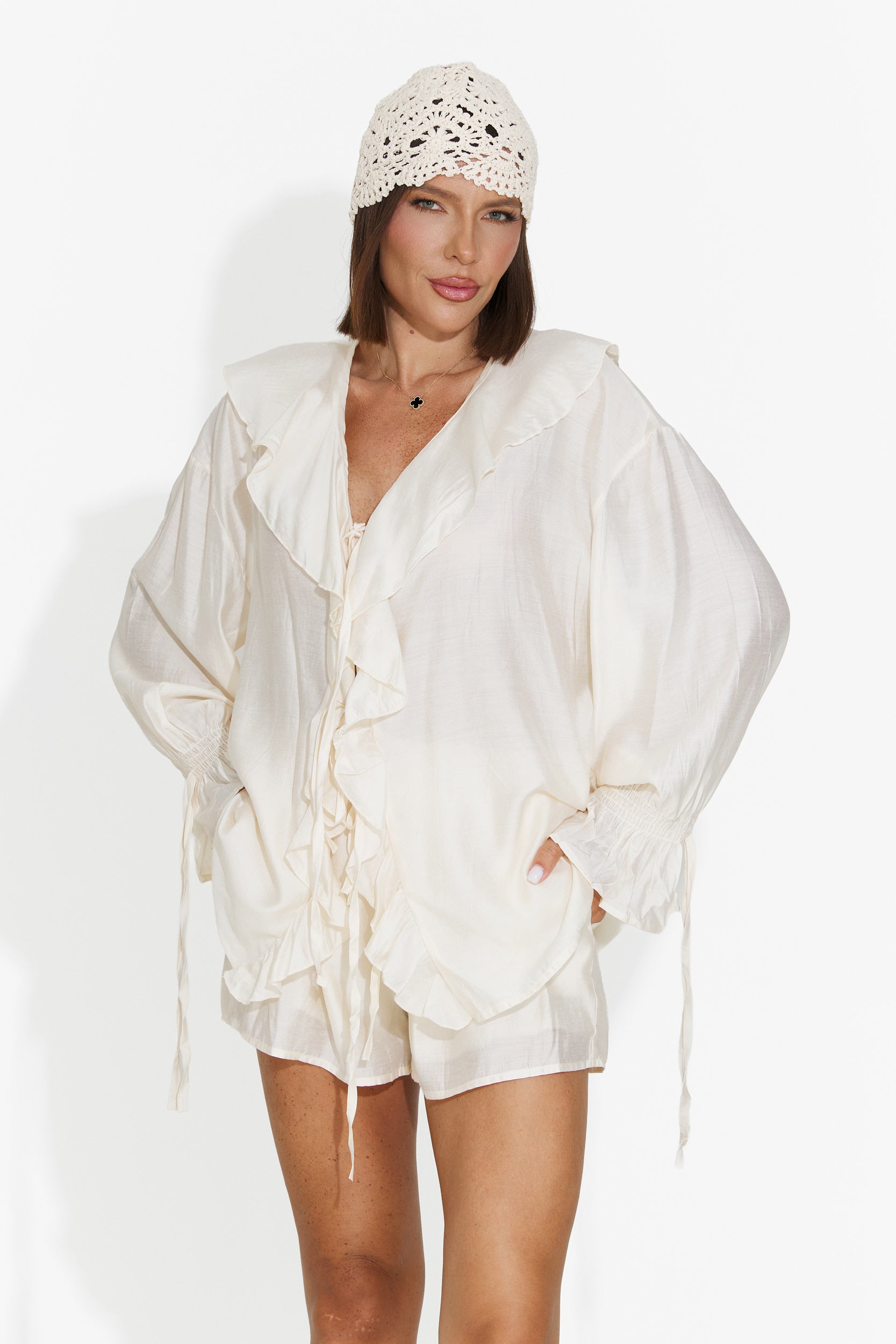 Beige women's set shirt + shorts Melioria Bogas