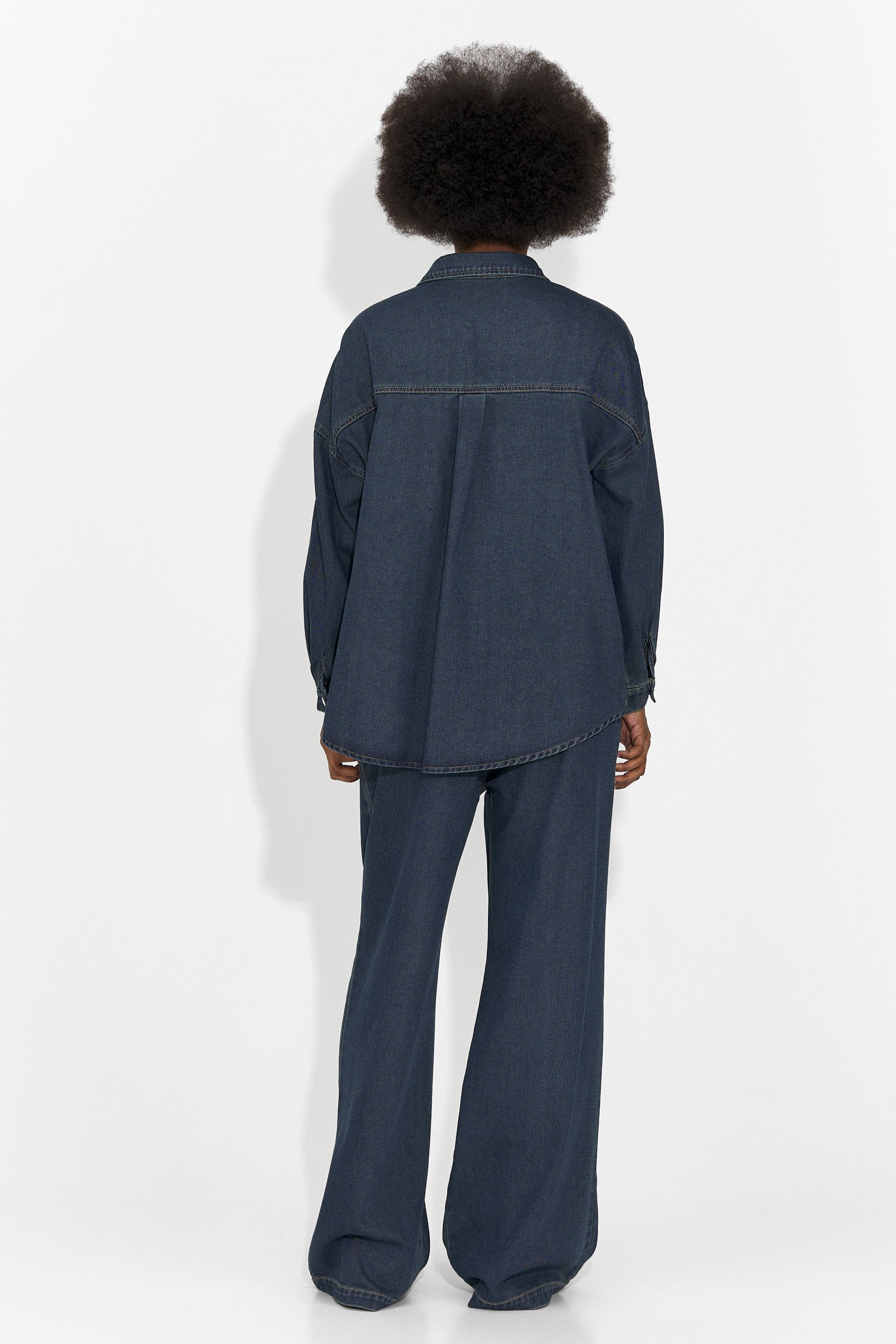 Nieformalny granatowy garnitur damski Simena Bogas