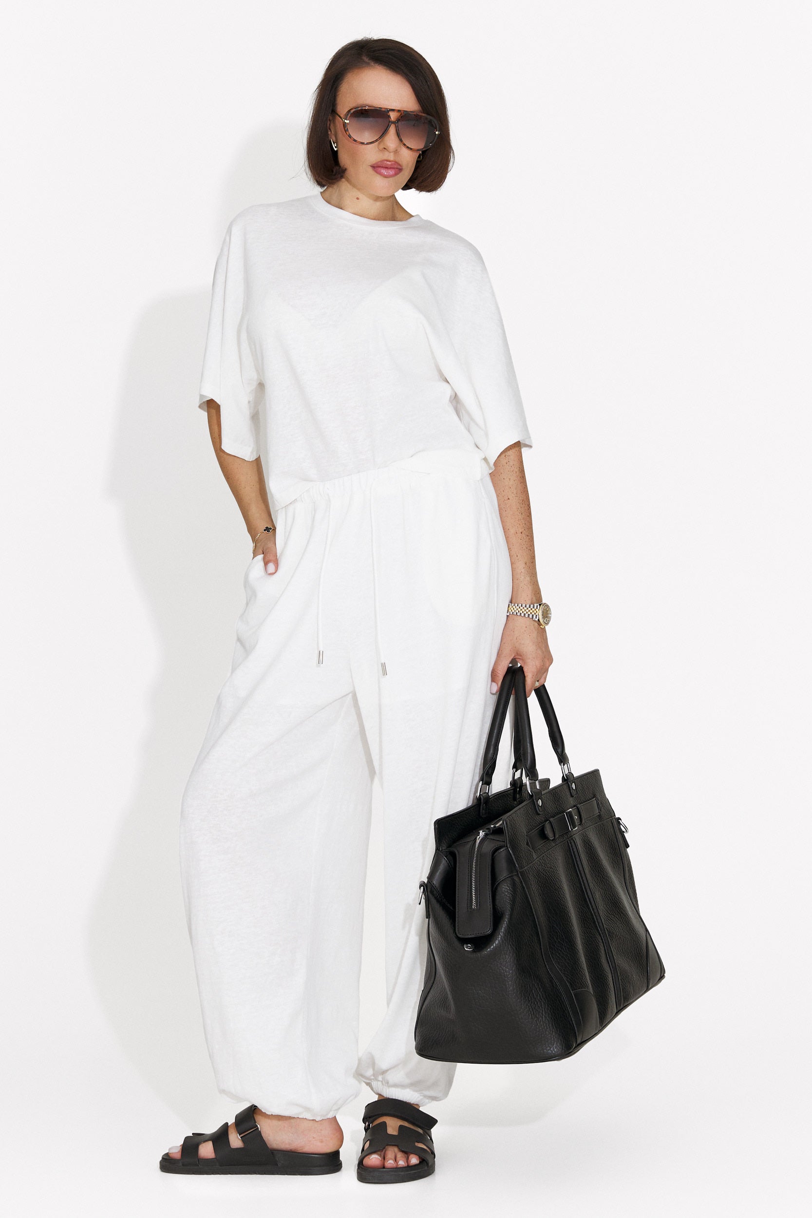 Bedya Bogas Women's Suit with White Pants