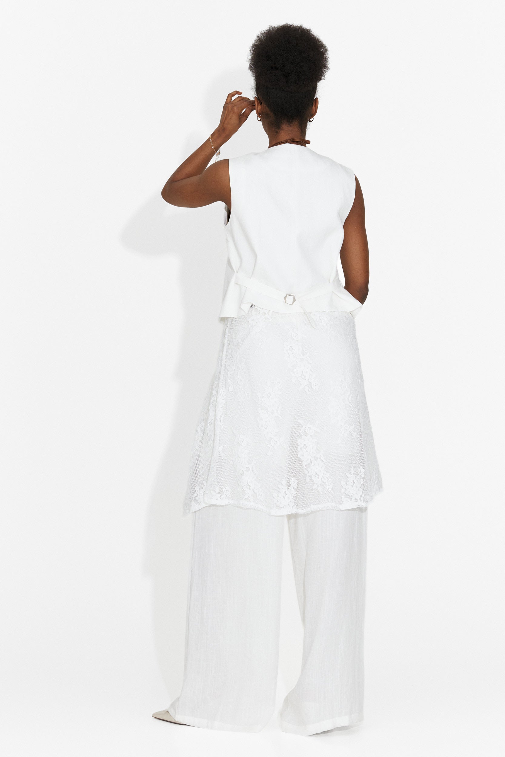 Gladiola Bogas Women's Set with White Trousers