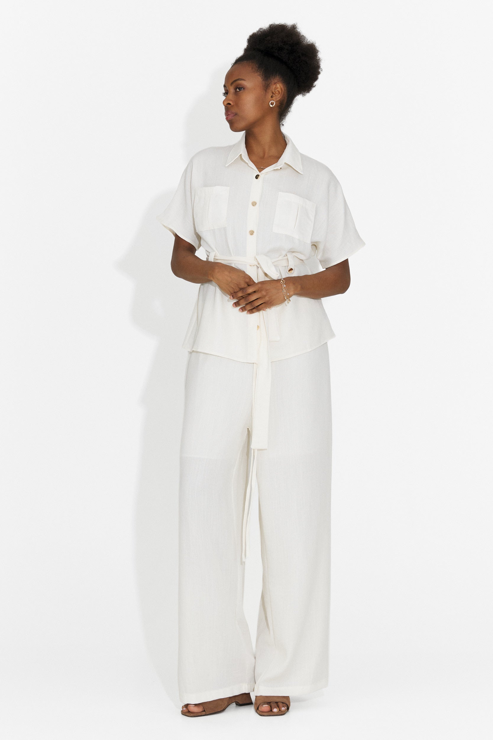 Traje de Mujer con Pantalones Crema Sendy Bogas