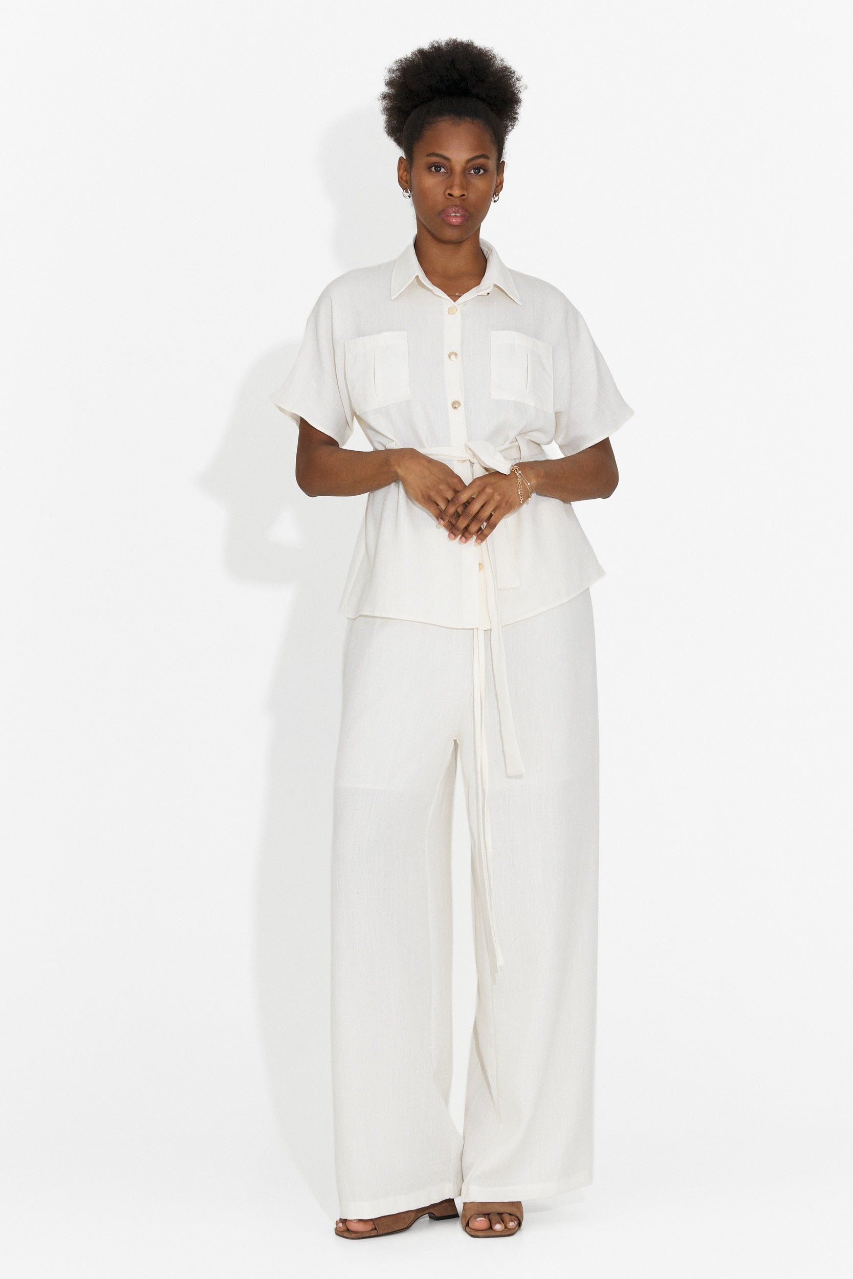 Traje de Mujer con Pantalones Crema Sendy Bogas