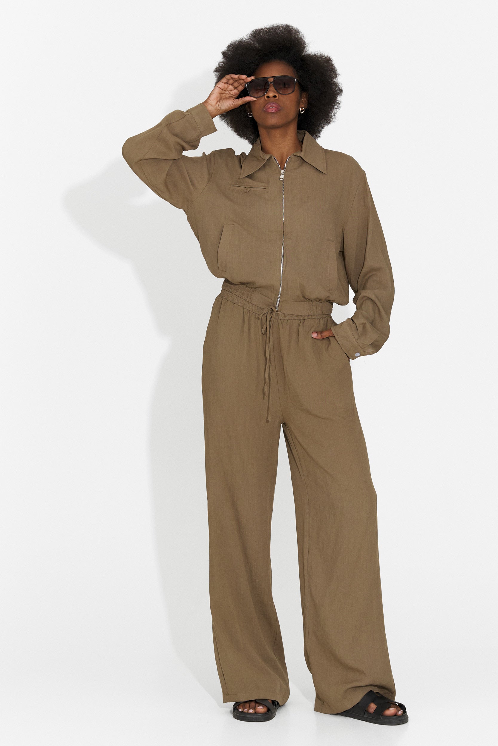 Traje de mujer con pantalones Tulip Bogas marrones