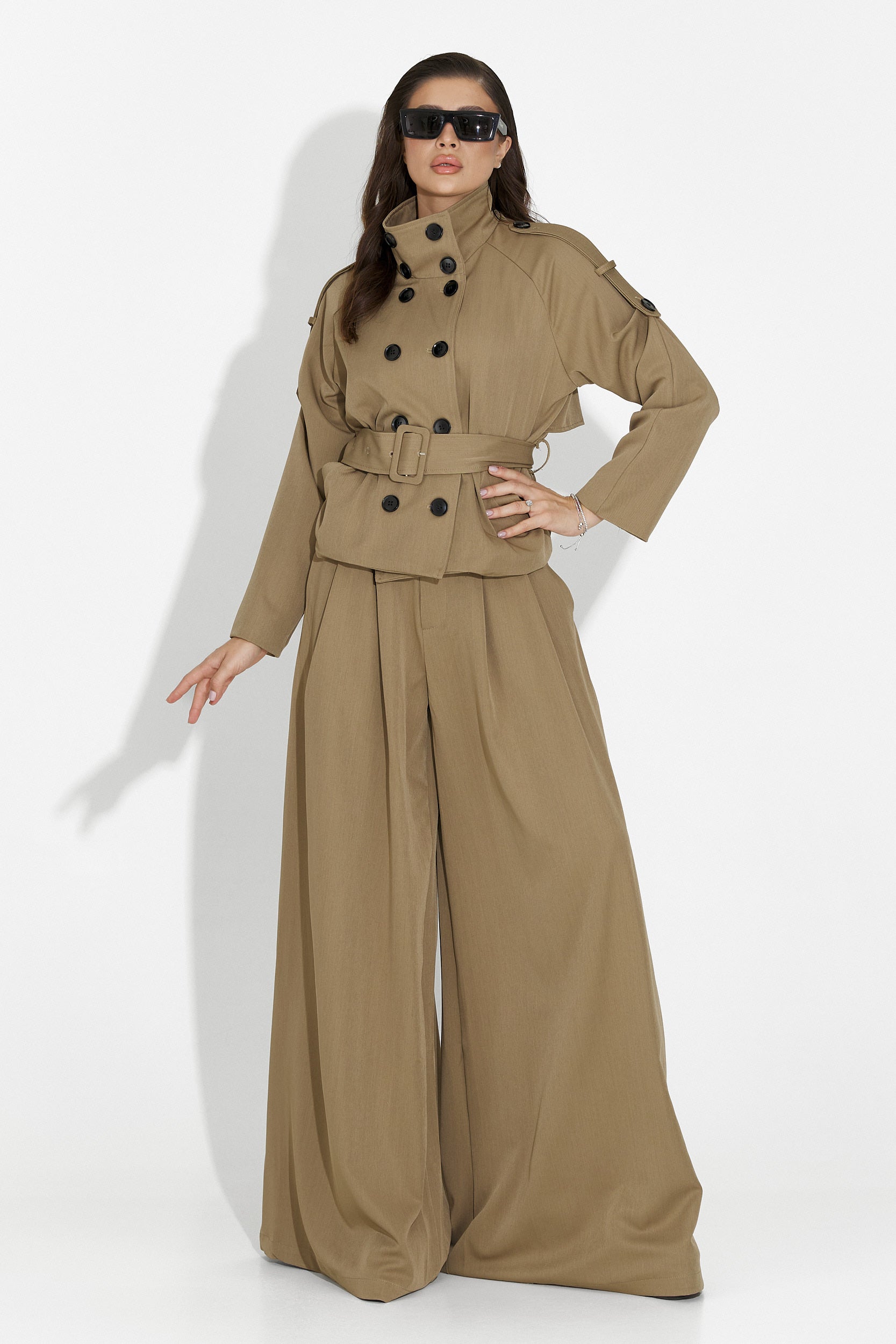 Élégant Costume Marron pour Femmes de Belora Bogas