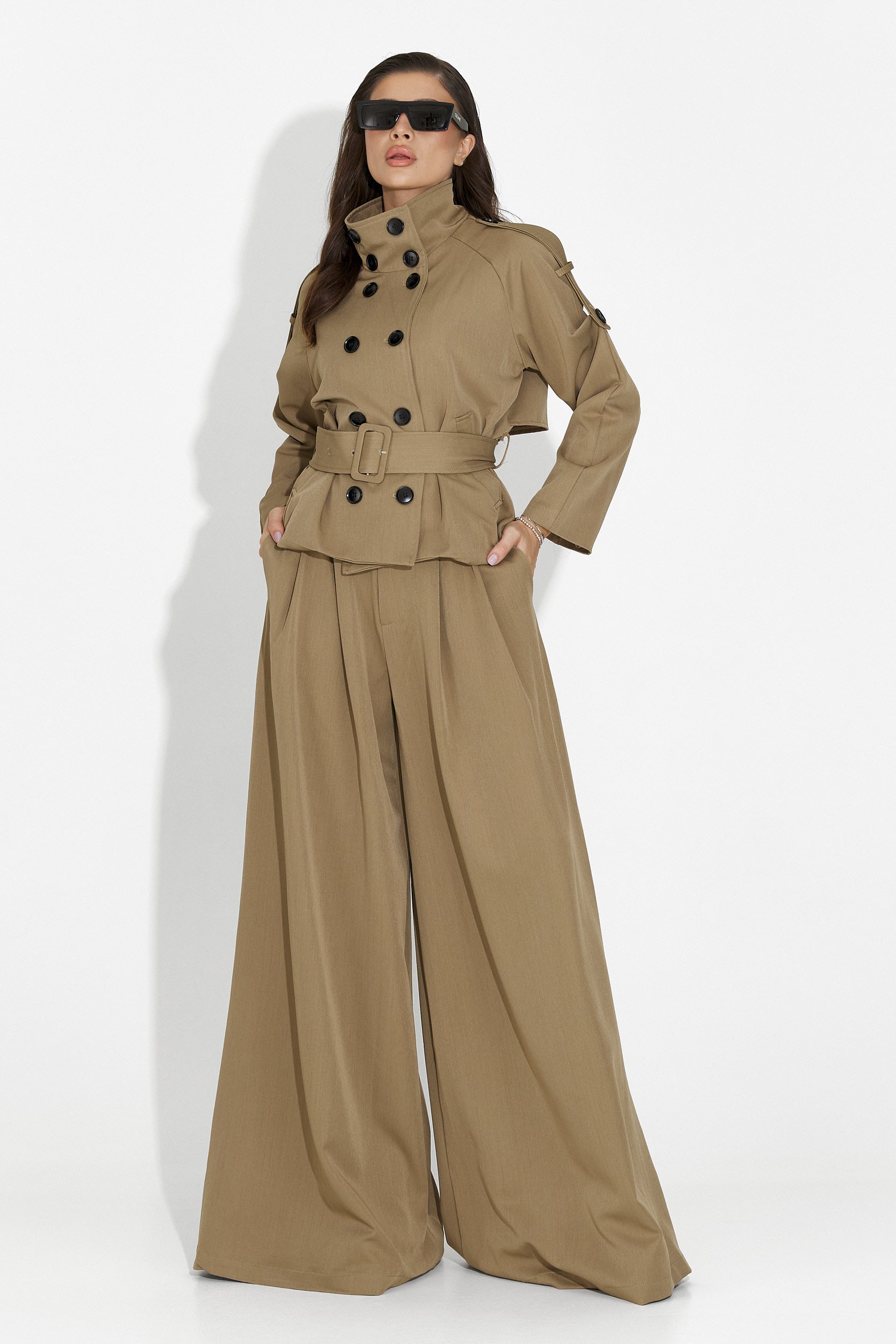 Élégant Costume Marron pour Femmes de Belora Bogas