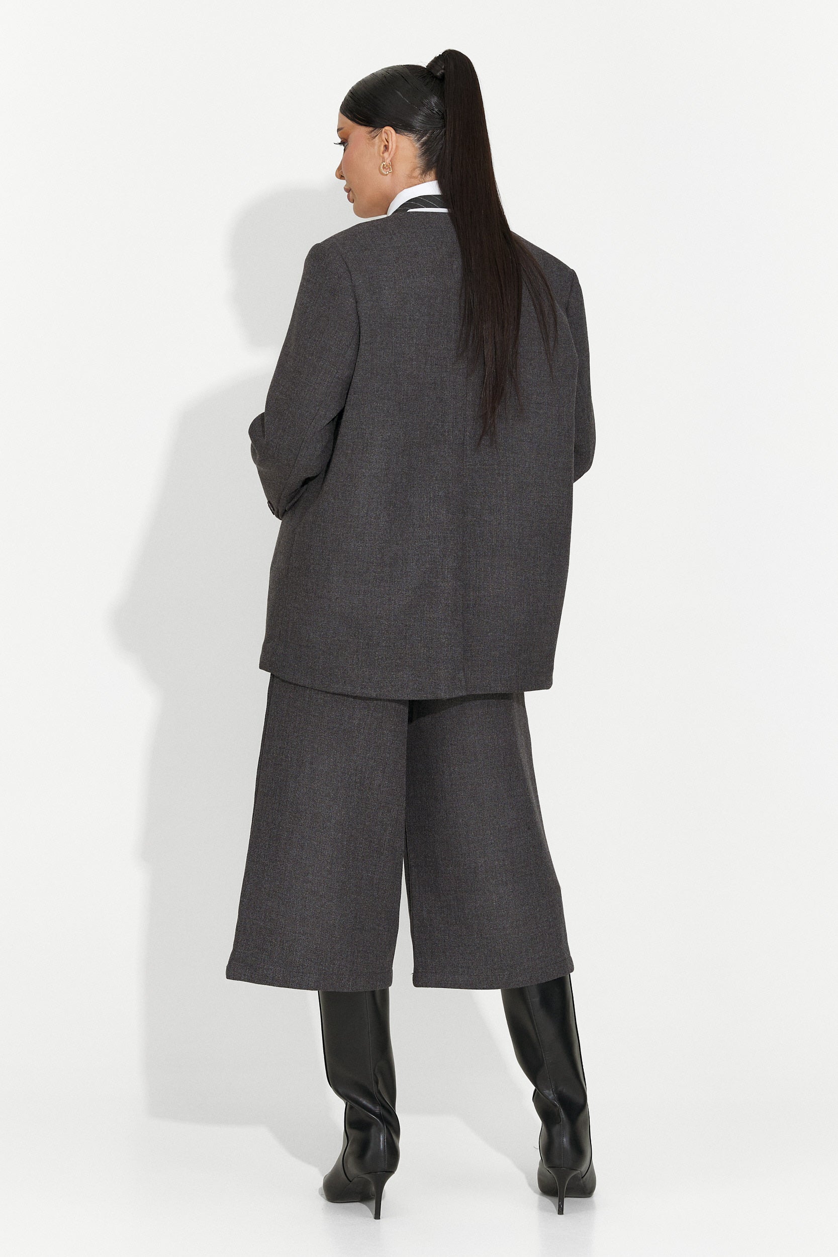 Damenanzug Hose + Sakko + Krawatte grau Astonia Bogas