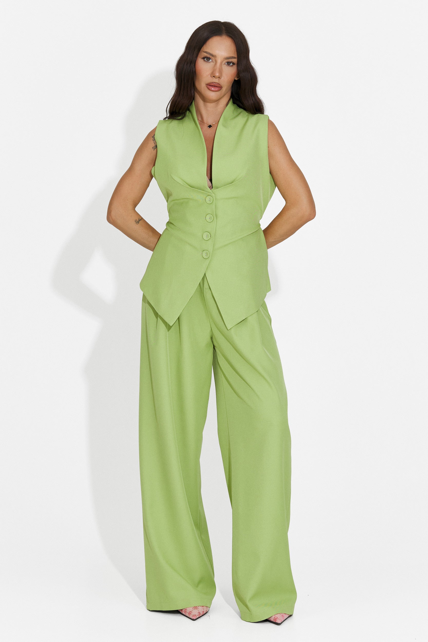Women's suit vest + green pants Chelora Bogas