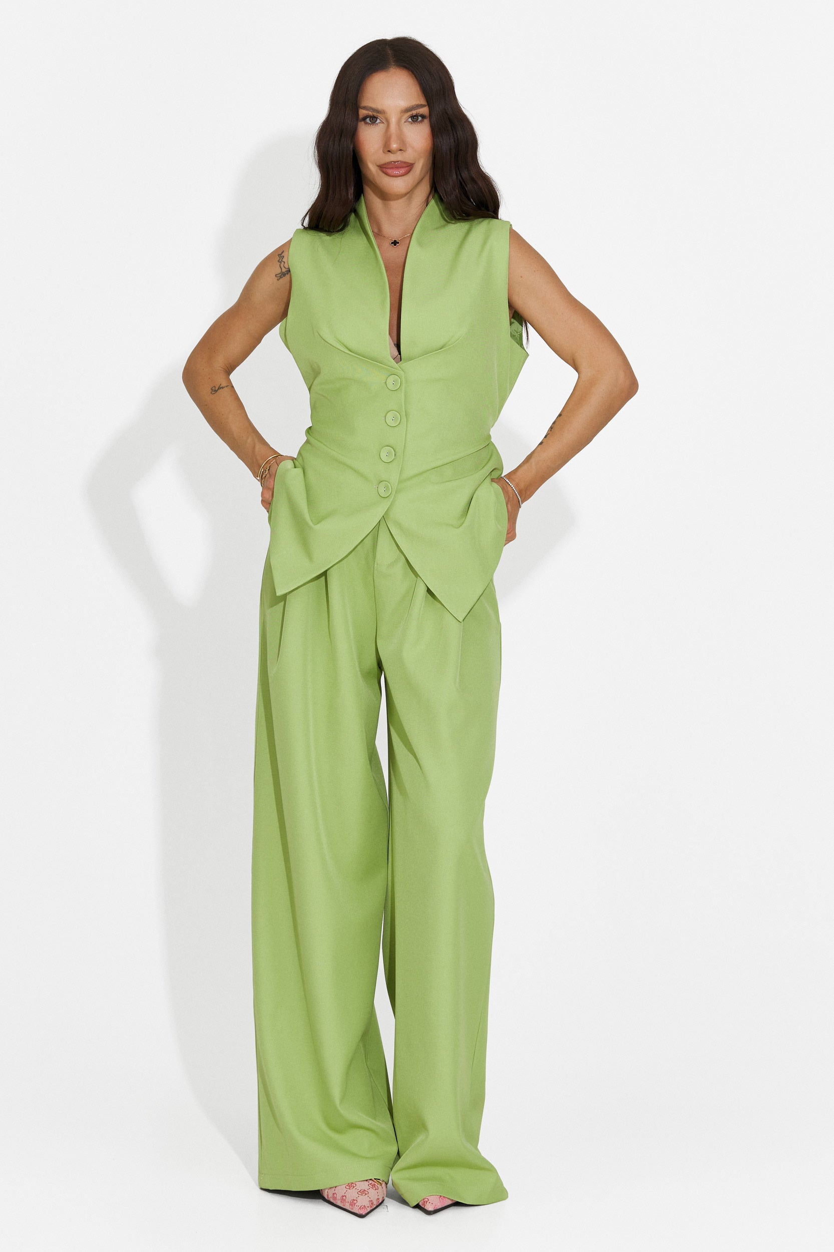 Women's suit vest + green pants Chelora Bogas
