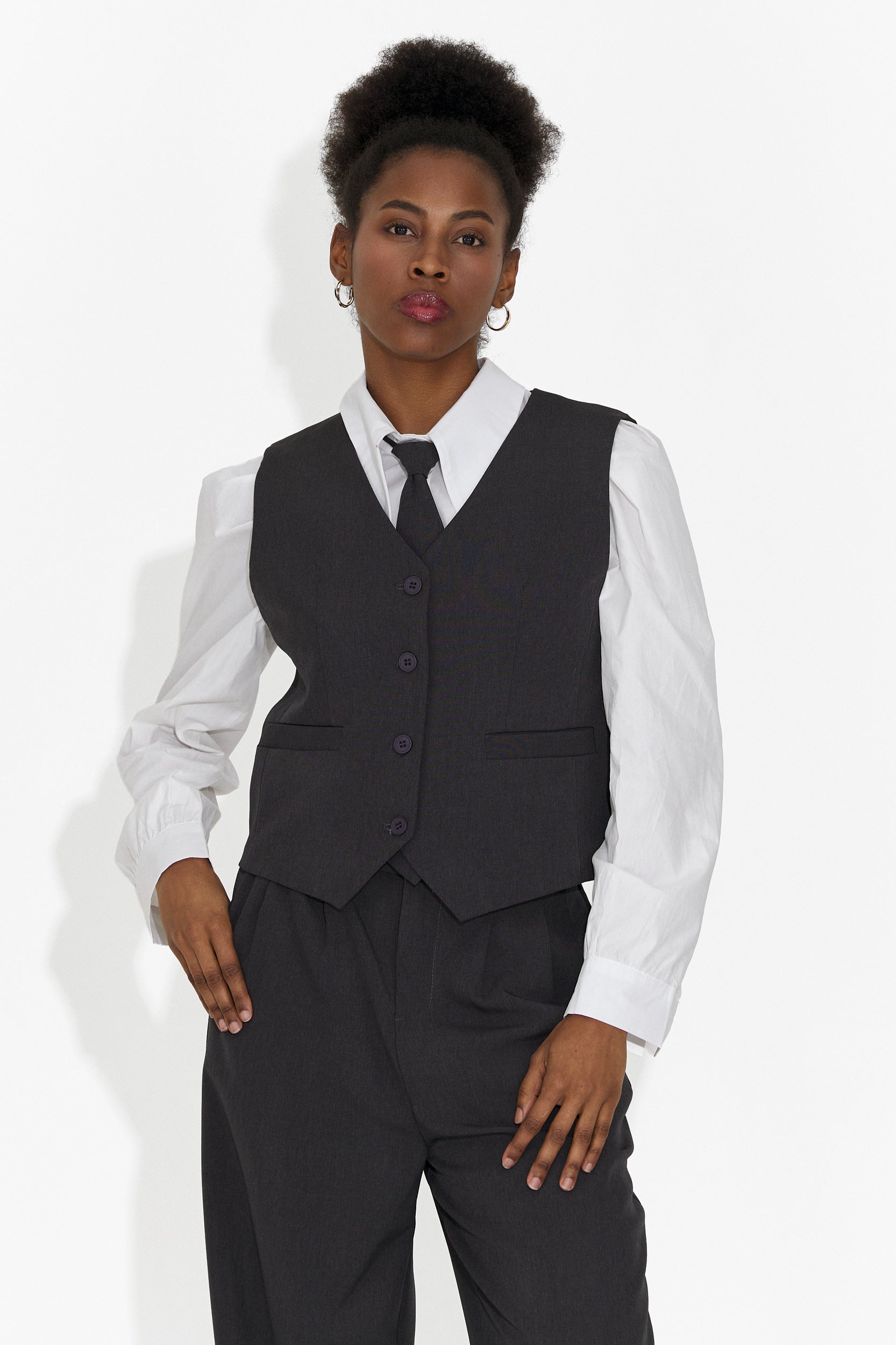 Completo 4 pezzi pantaloni + gilet + giacca + cravatta grigia Meldora Bogas