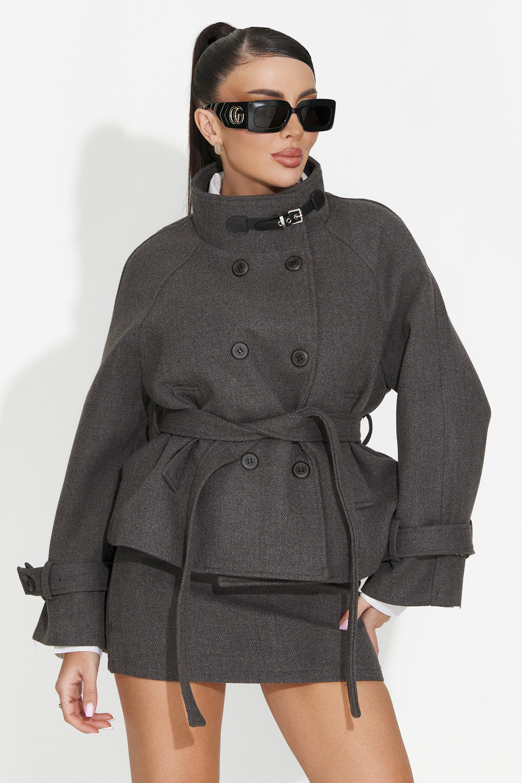 Women's suit jacket + gray skirt Ulmira Bogas