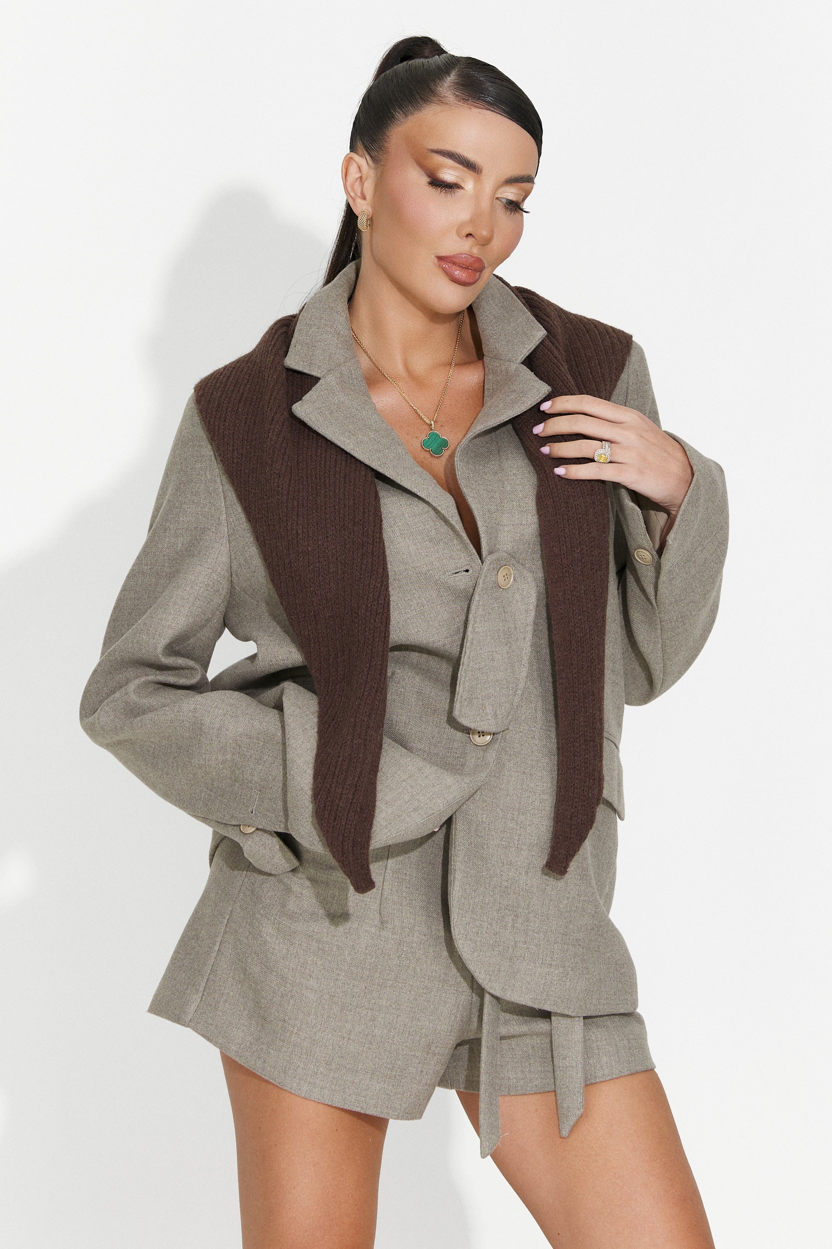 Costume femme veste + short beige Jyna Bogas