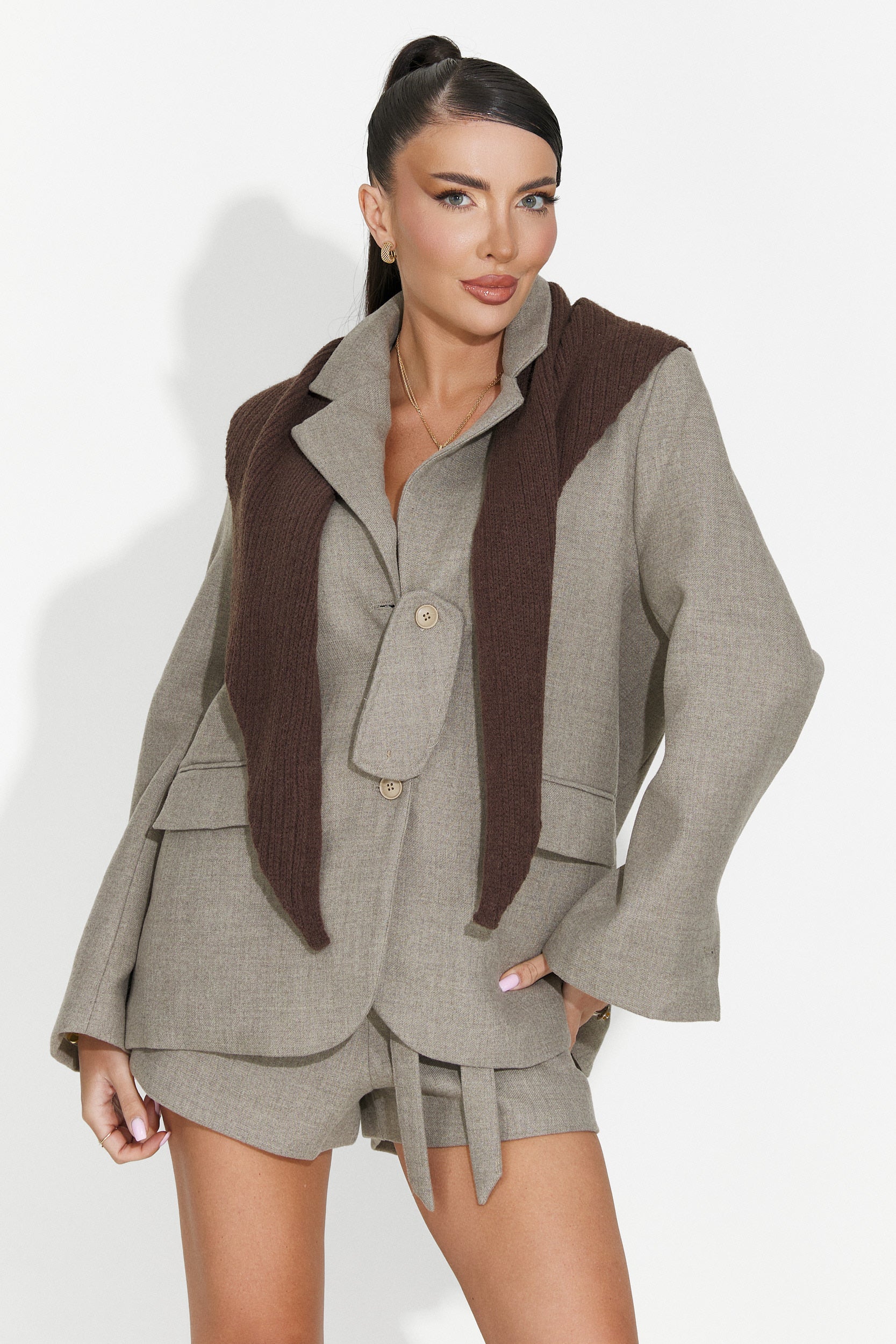 Women's suit blazer + beige shorts Jyna Bogas