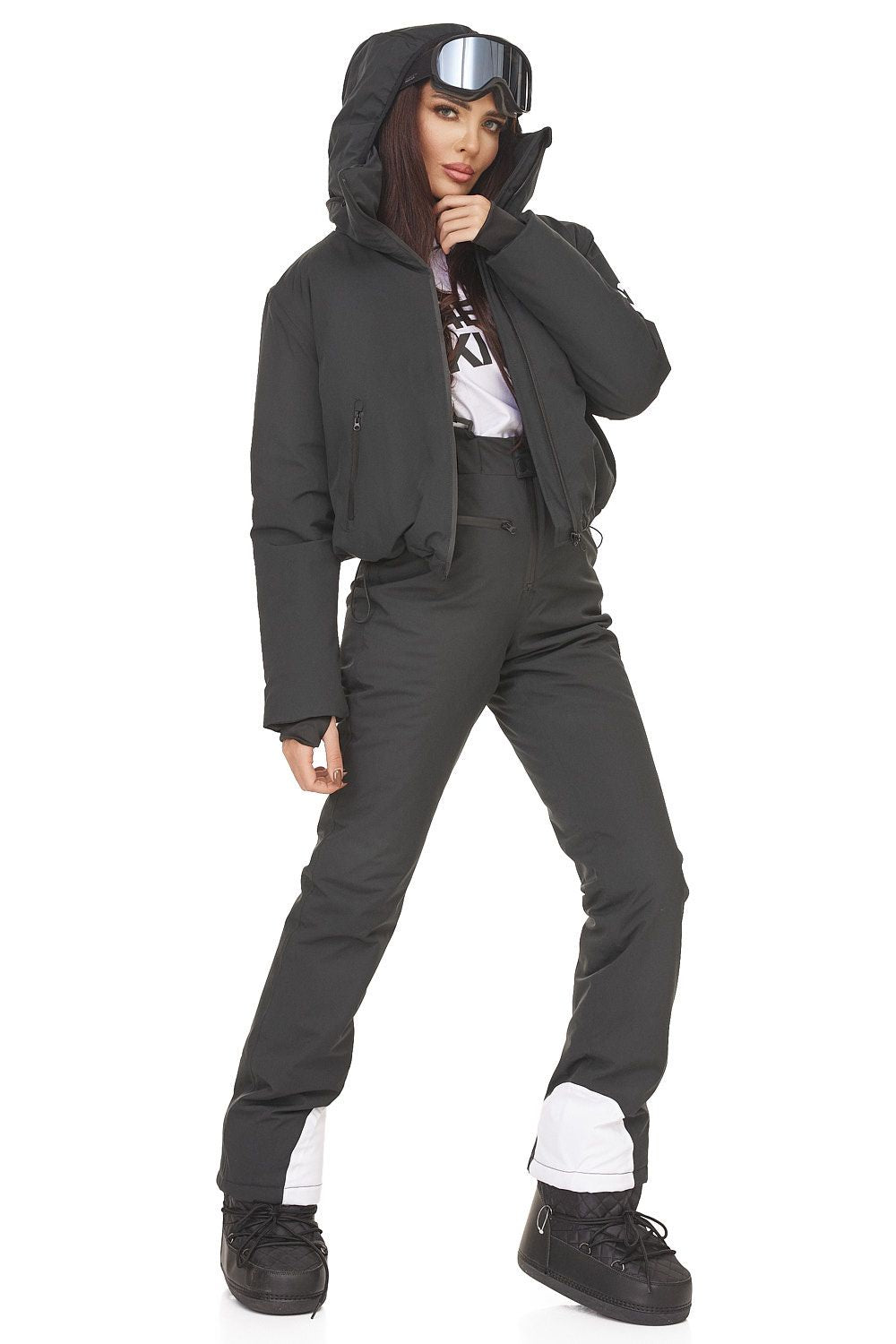 Kostym skidavslappnad svart Reasia Bogas