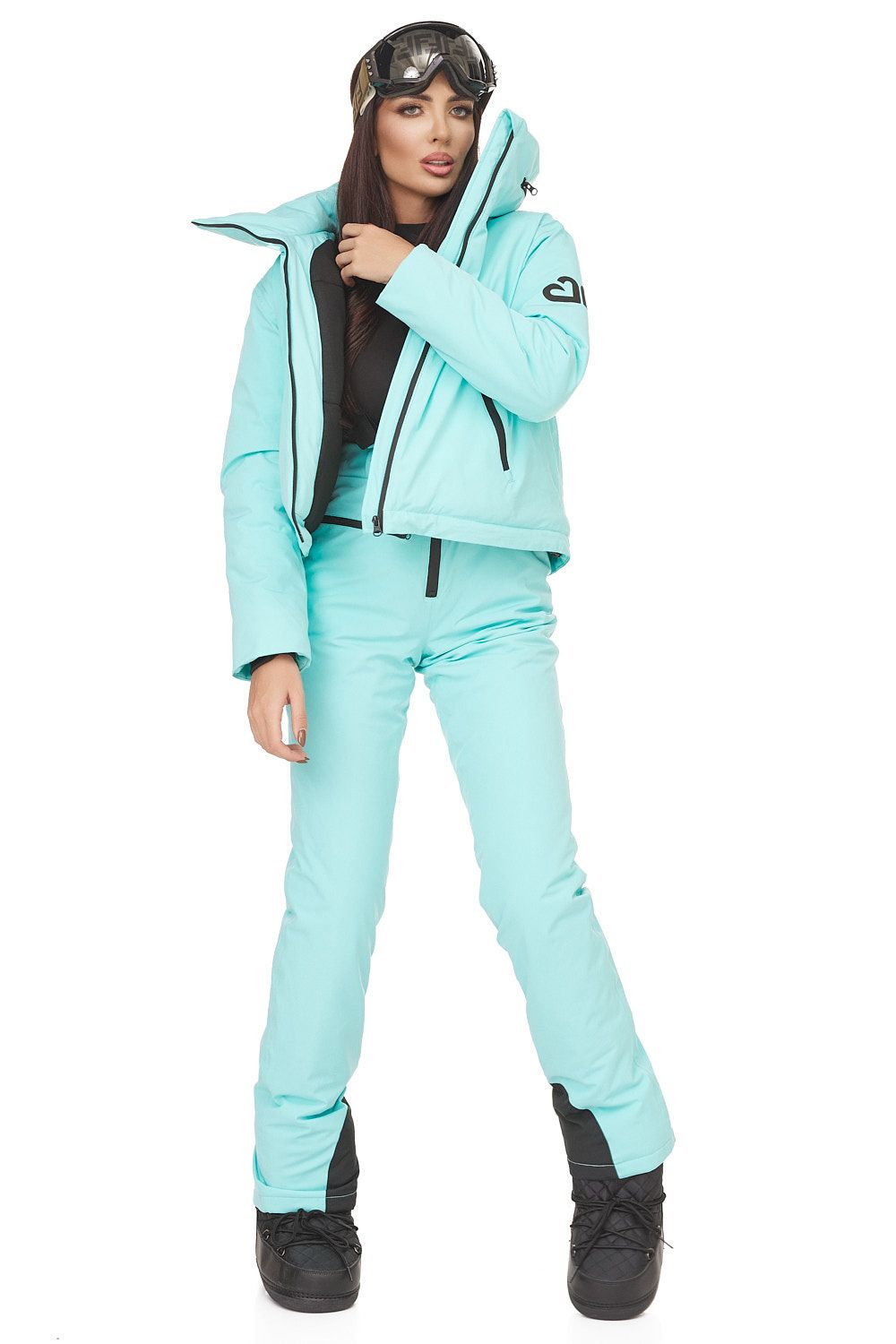 Kostym skid casual turkos Reasia Bogas