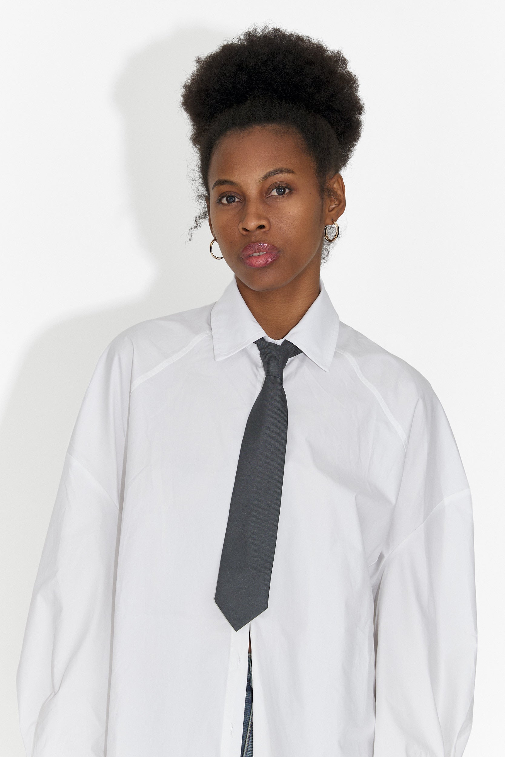 Γυναικεία γραβάτα γκρι Sindia Bogas