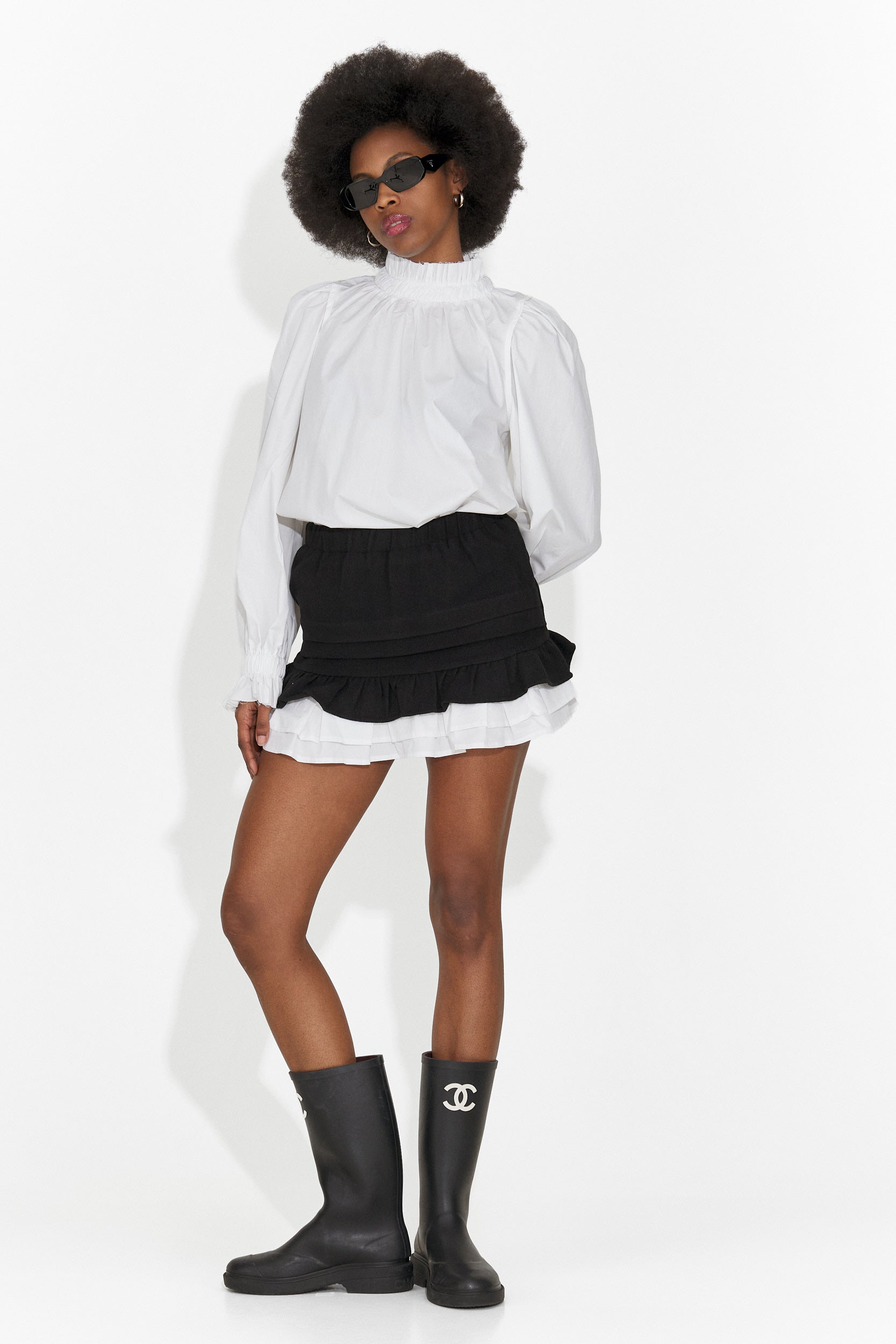 Černá ležérní sukně pro ženy od Helenia Bogas