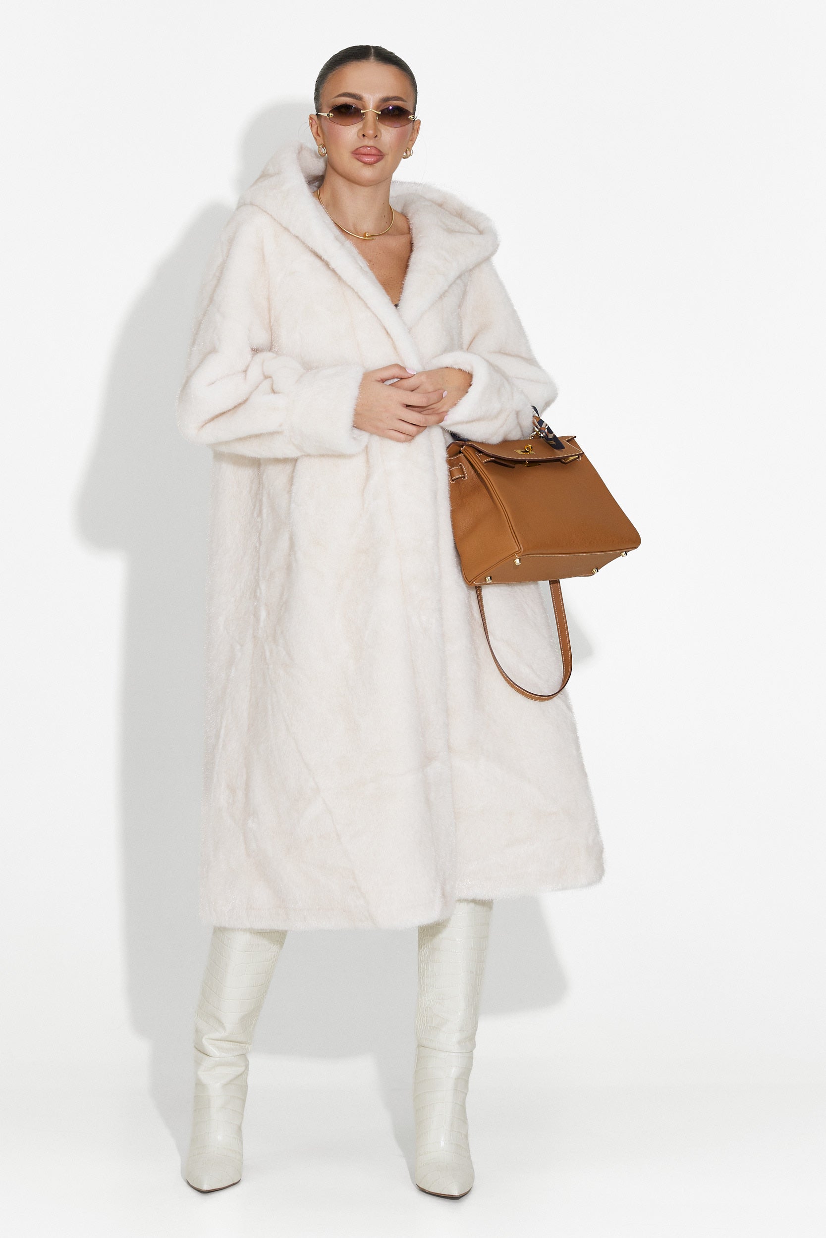 Płaszcz futrzany beżowy Pluvina Bogas