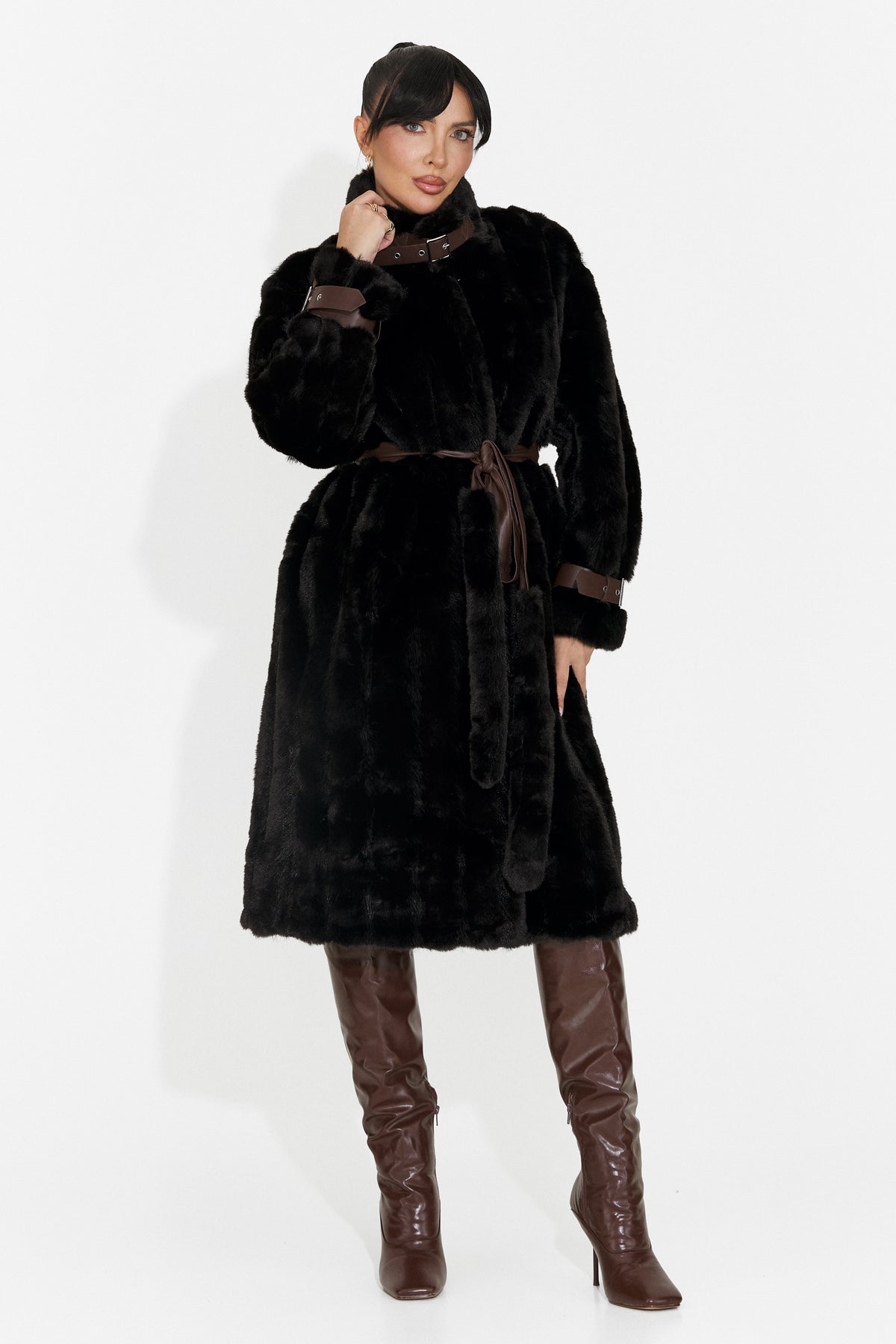 Haina de blana eleganta negru Bryzina Bogas