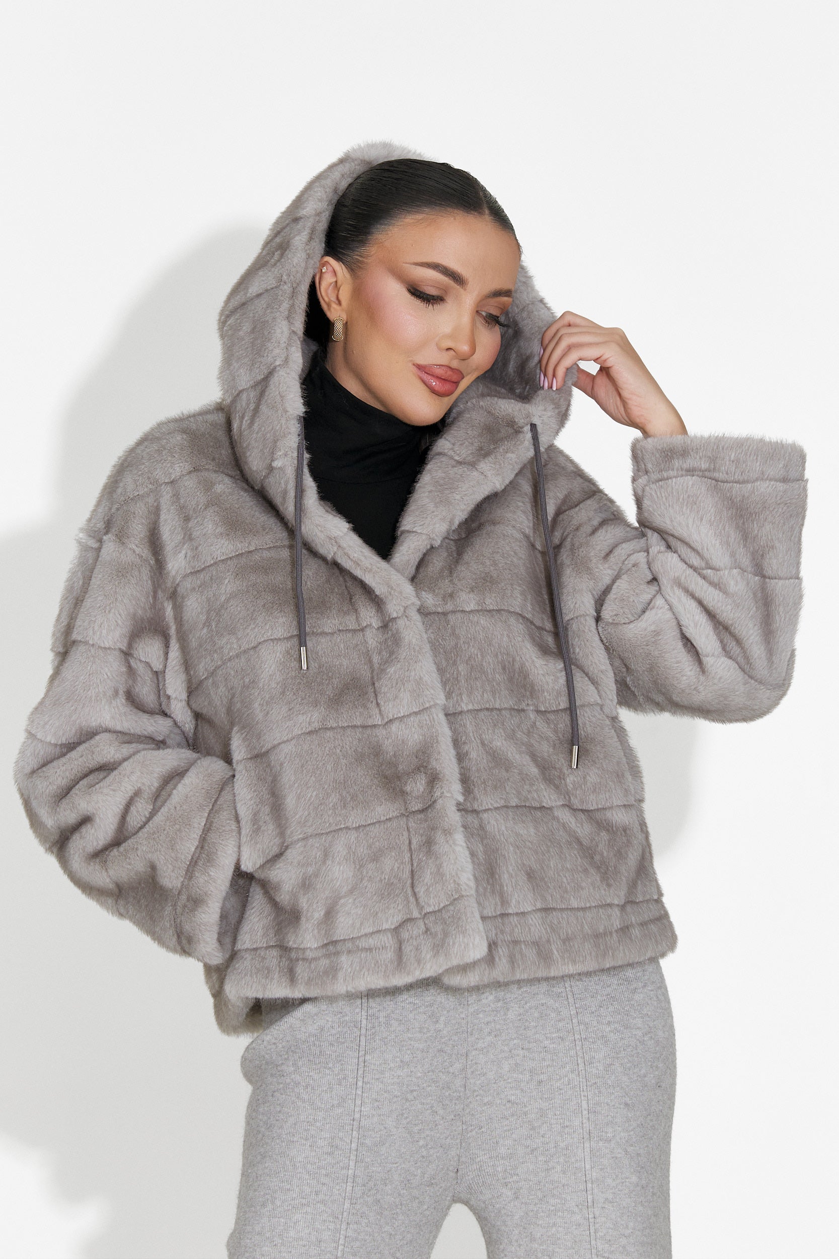 Płaszcz futrzany szary Alasika Bogas