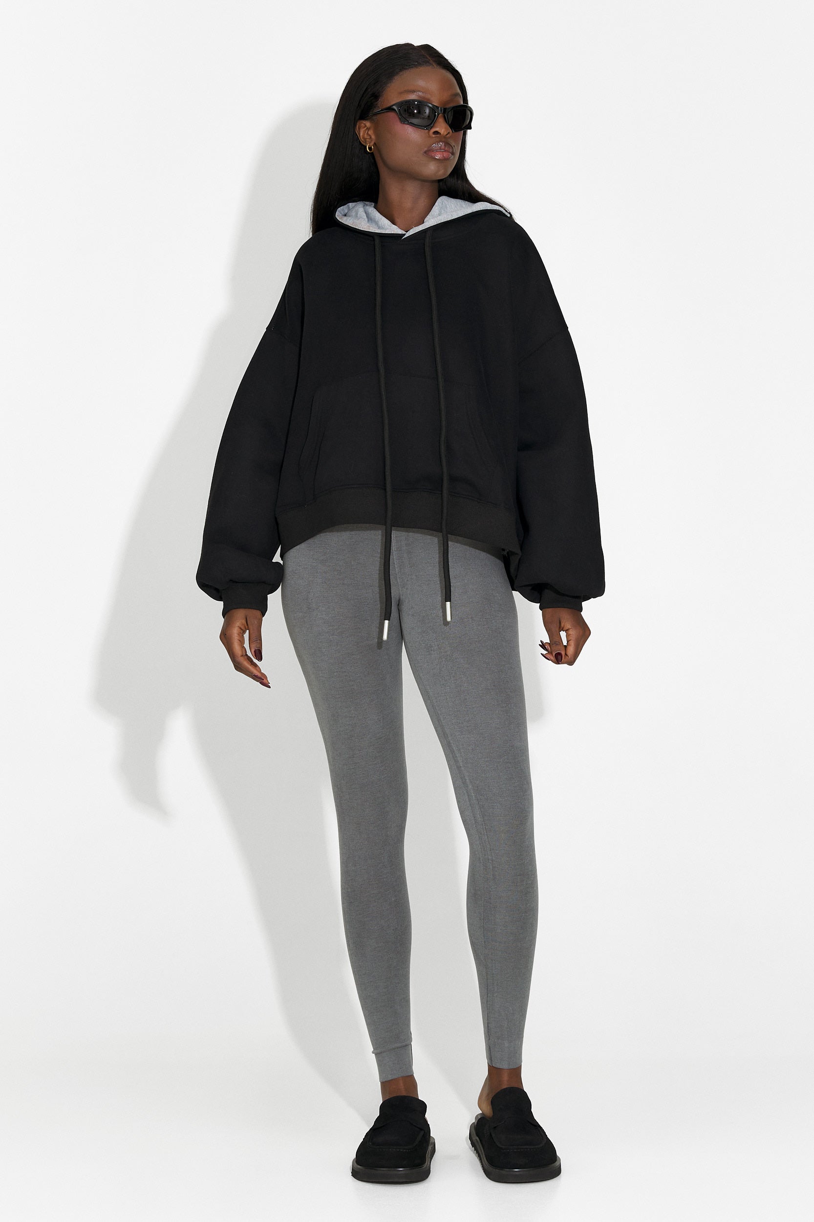 Sudadera Casual Negra para Mujer de Loravia Bogas