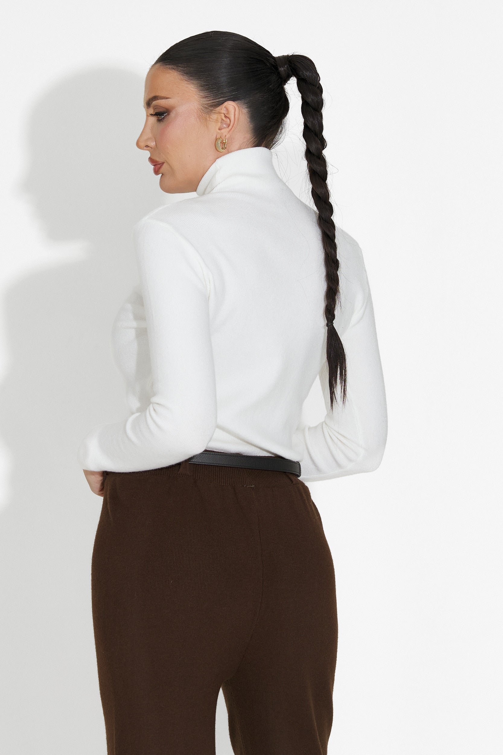 Biała casualowa bluzka damska Invera Bogas