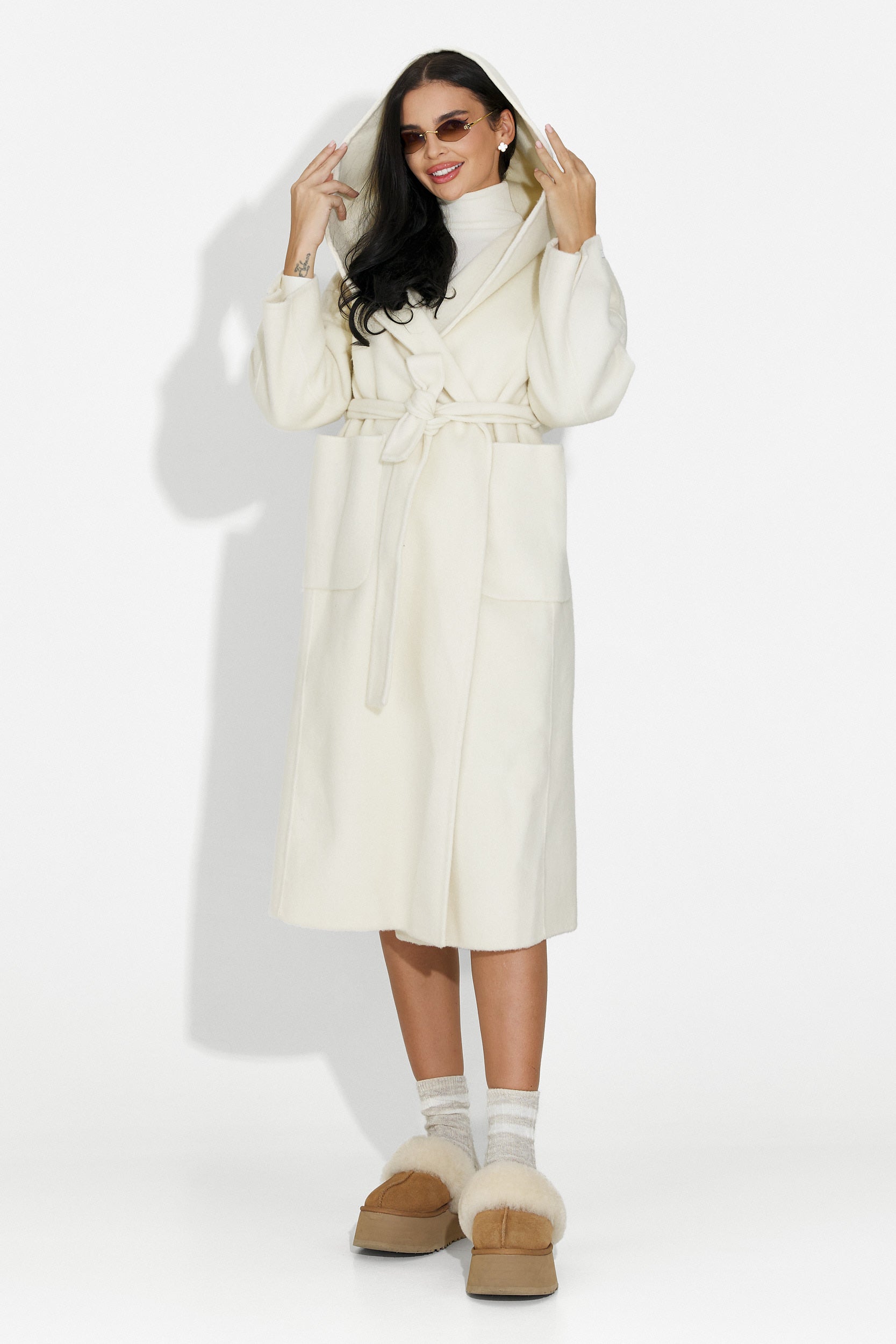 Elegancki płaszcz damski beżowy Carivana Bogas