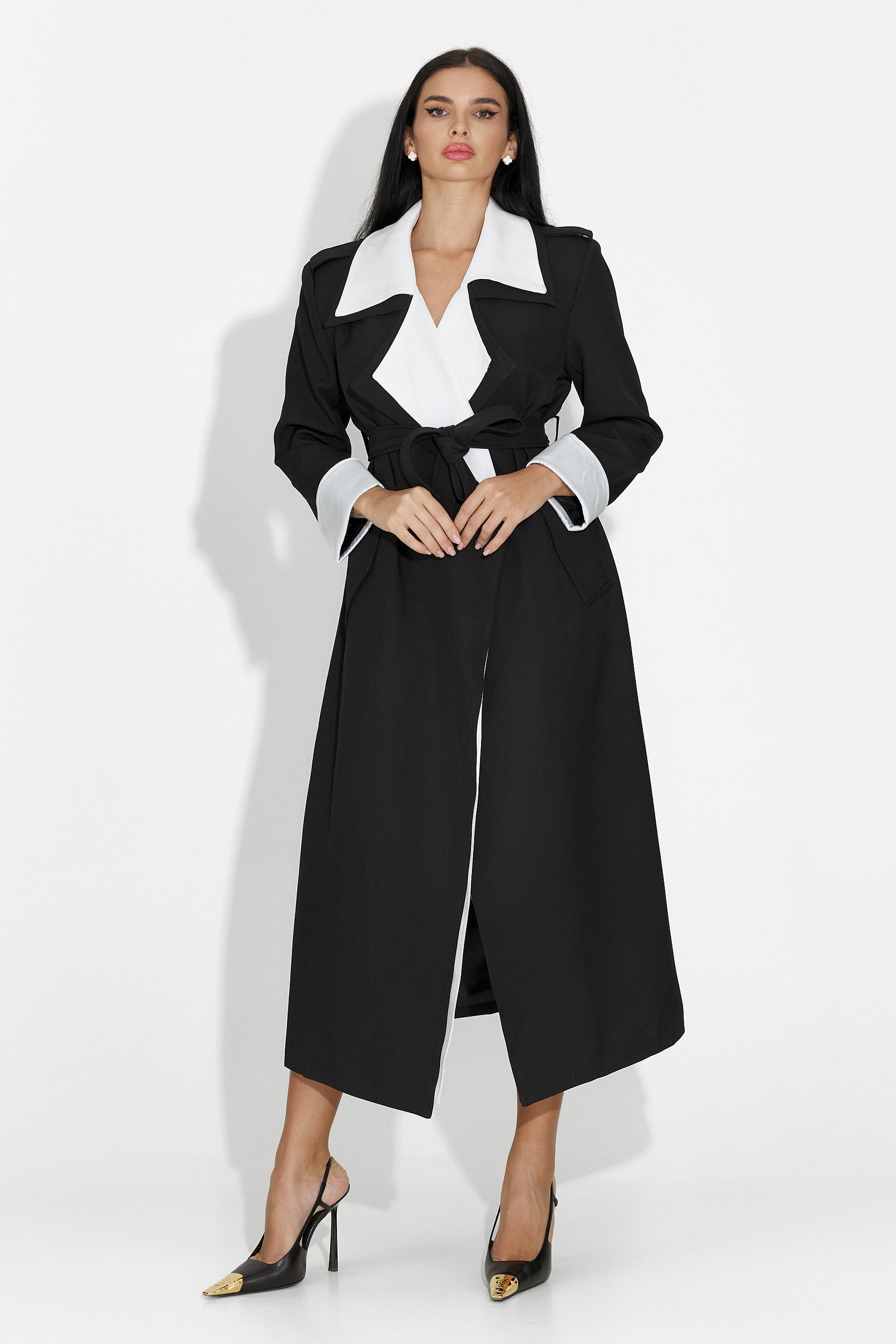 Elegant black Nalira Bogas ladies coat