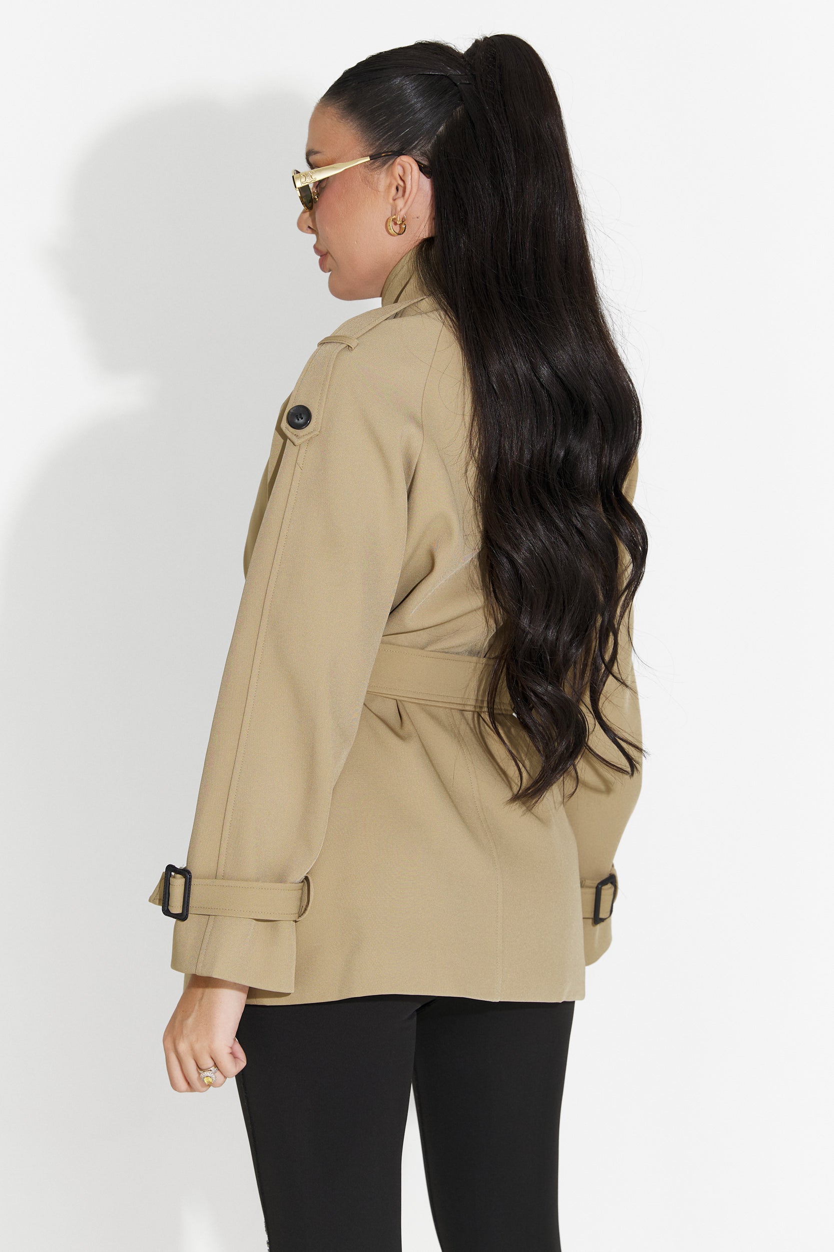 Manteau Court Marron pour Femmes de Cenavia Bogas