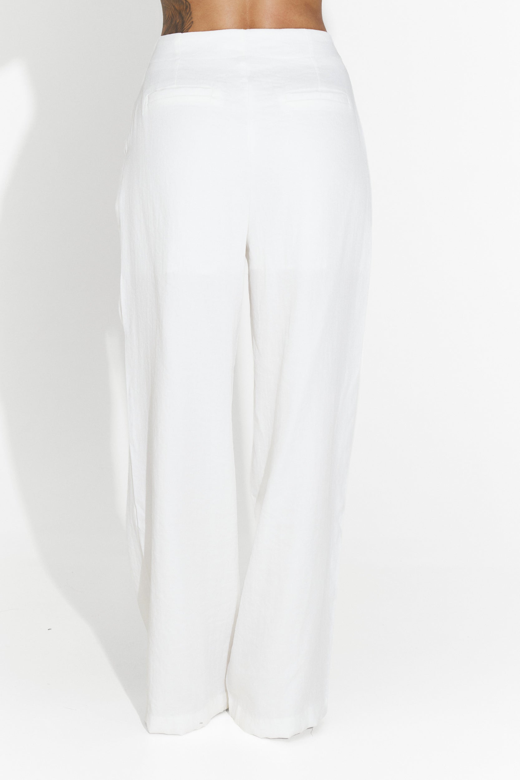 Kimny Bogas White Casual Women's Pants