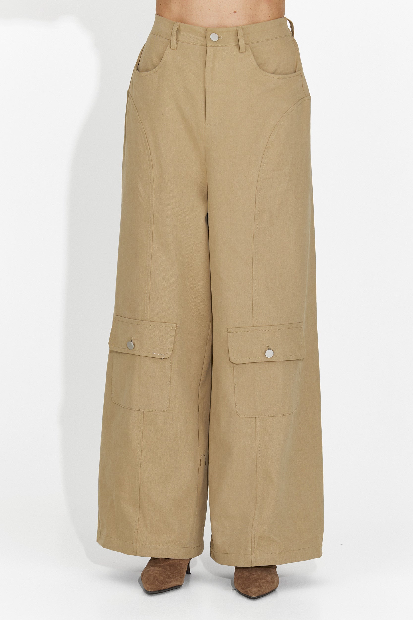 Ležérní hnědé kalhoty pro ženy Nederia Bogas