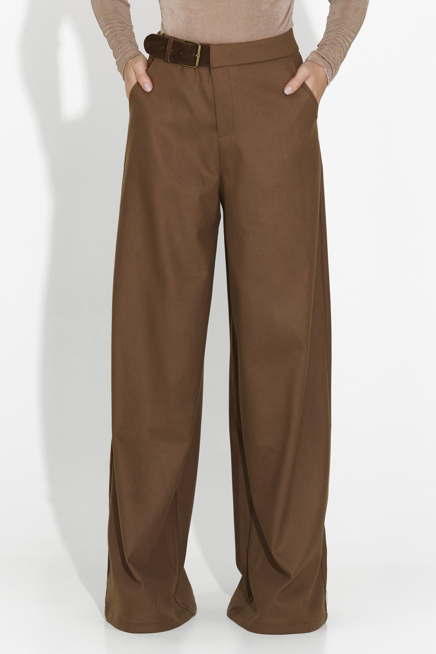 Eleganckie brązowe spodnie damskie Velira Bogas