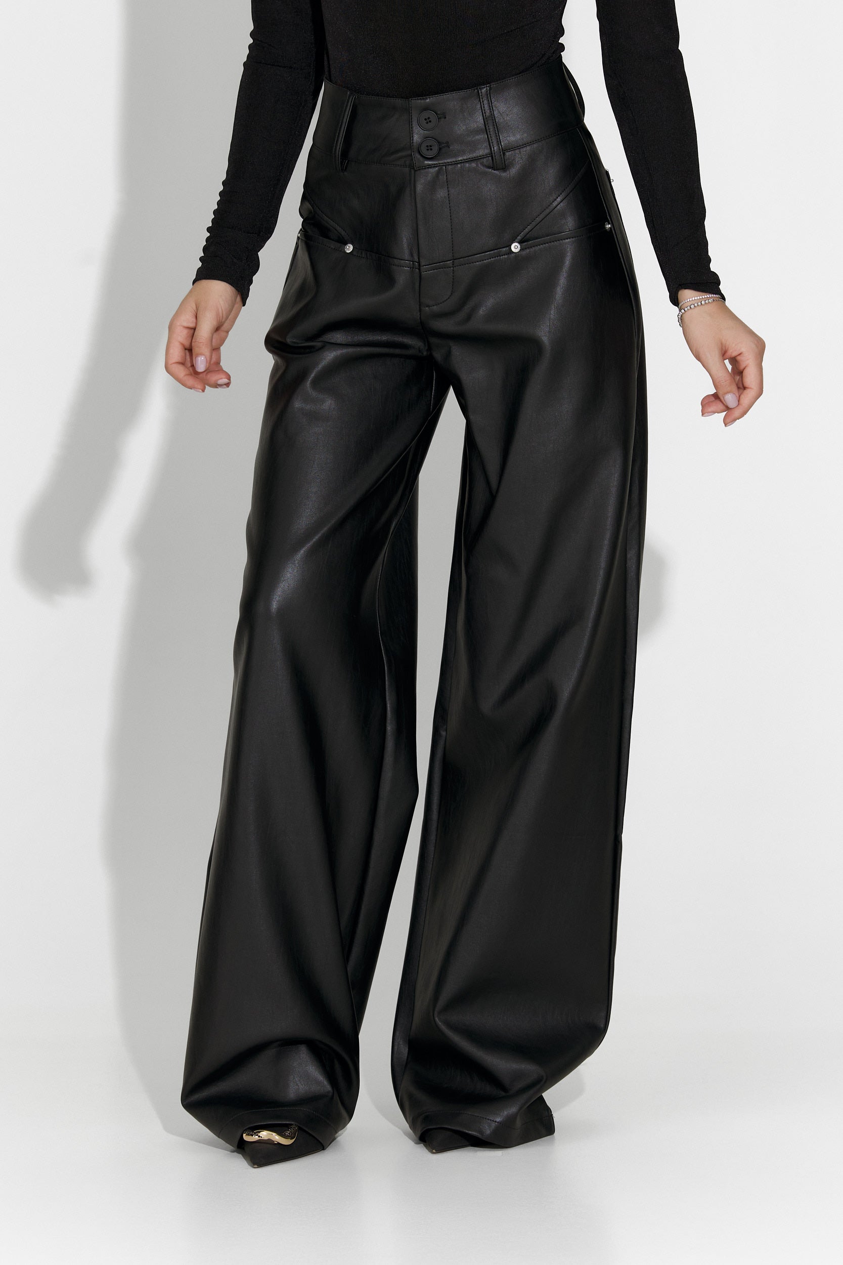 Κομψό μαύρο γυναικείο παντελόνι Clorina Bogas