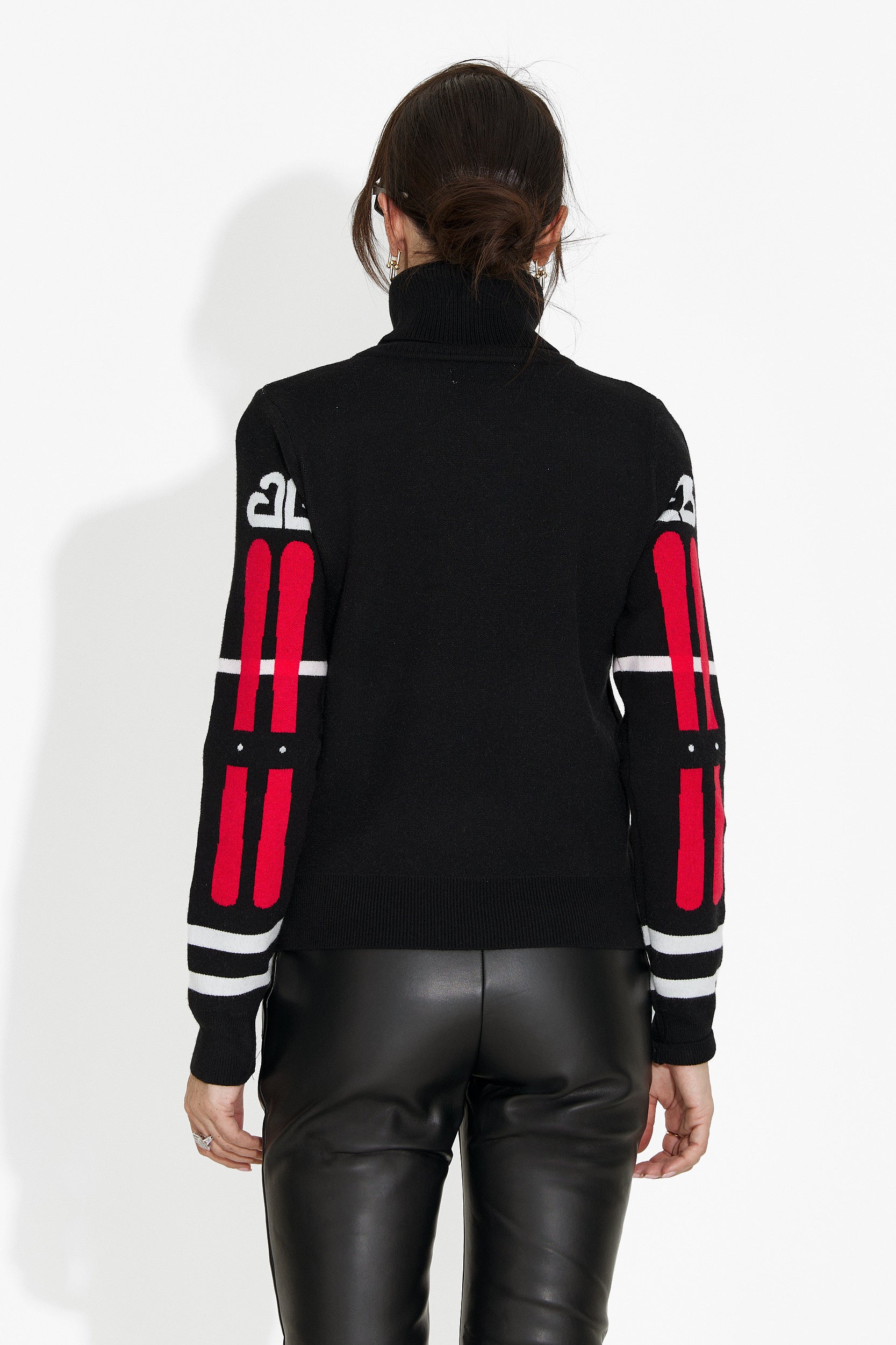 Czarny sweter damski casual Nesia Bogas