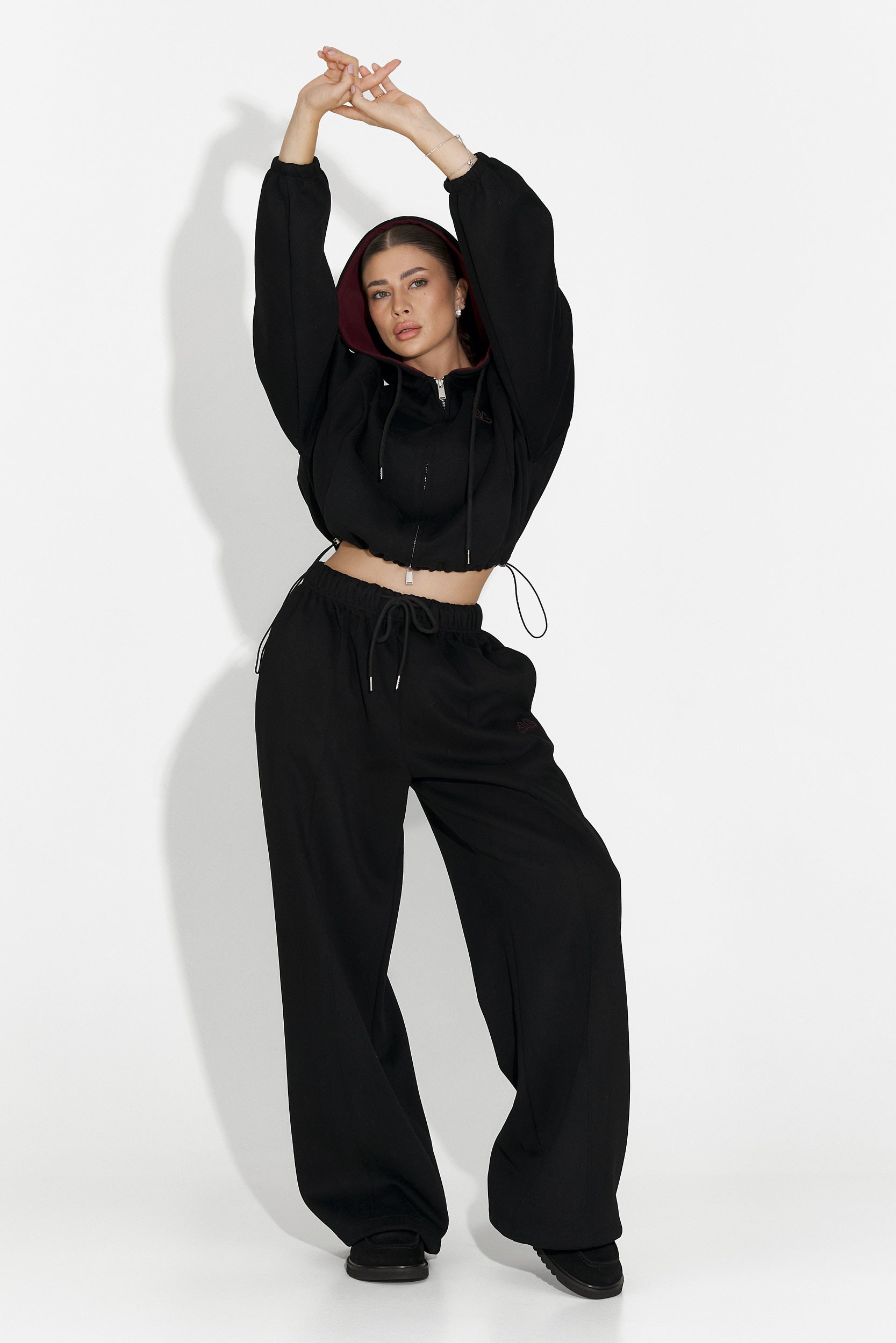 Czarny casualowy dres damski Reica Bogas