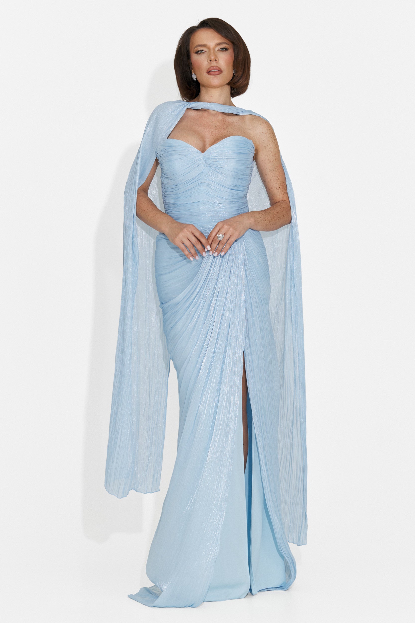 Gretas langes blaues Damenkleid