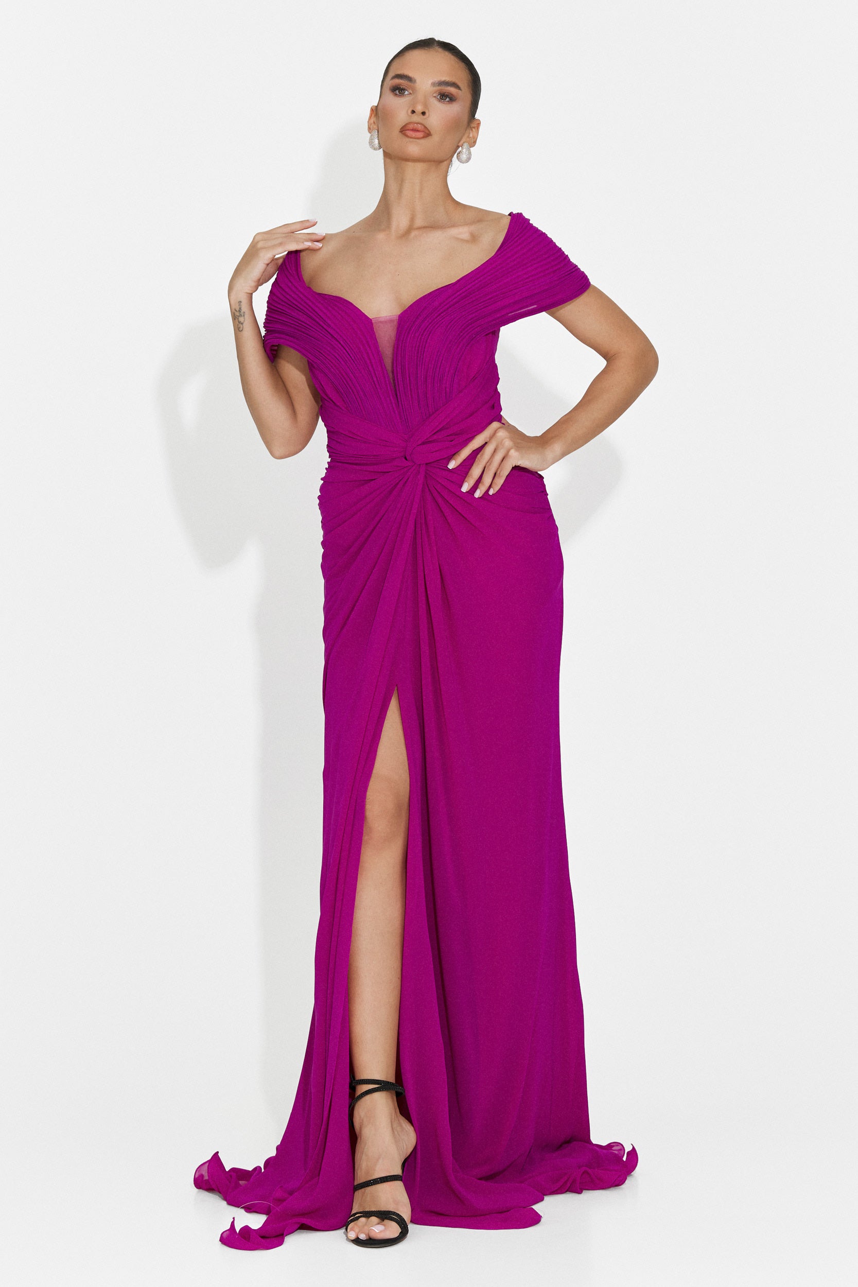 Emilias Bogas langes fuchsiafarbenes Damenkleid