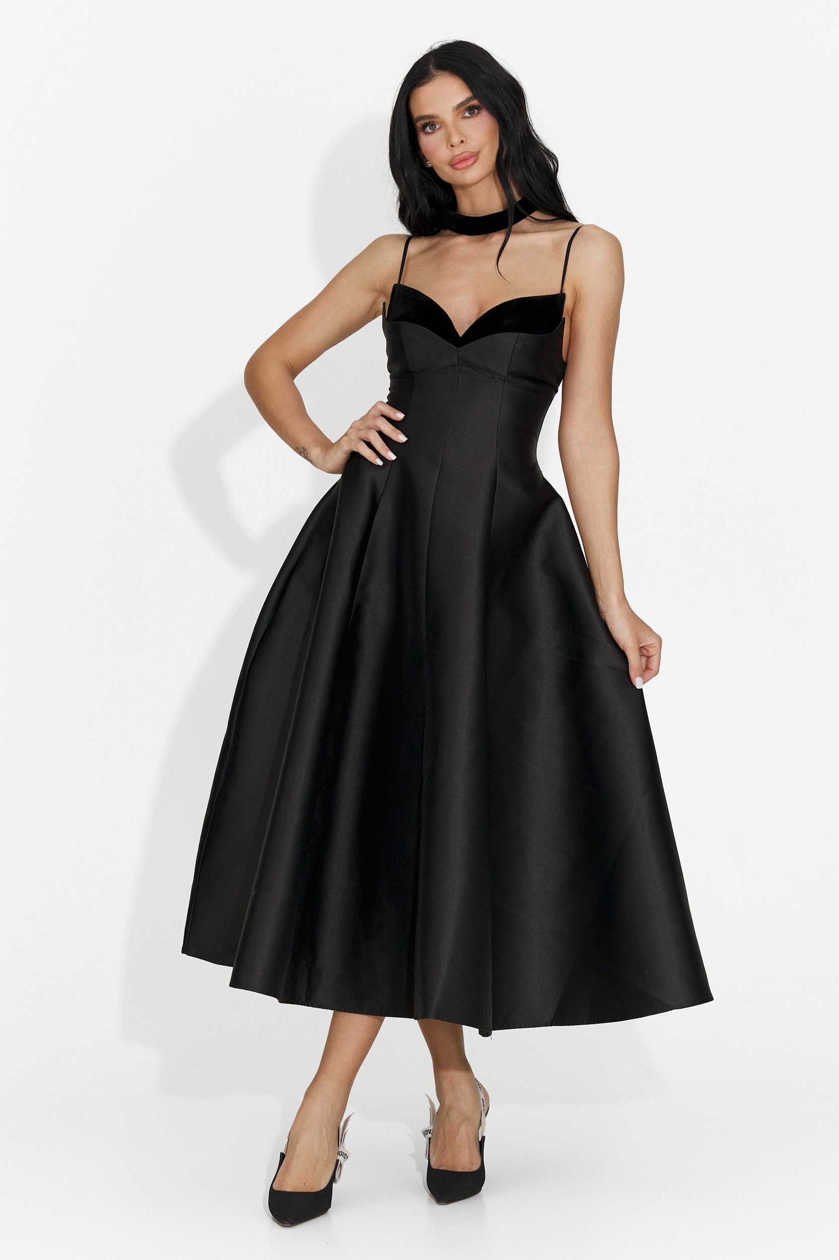 Coriza Bogas langes schwarzes Damenkleid