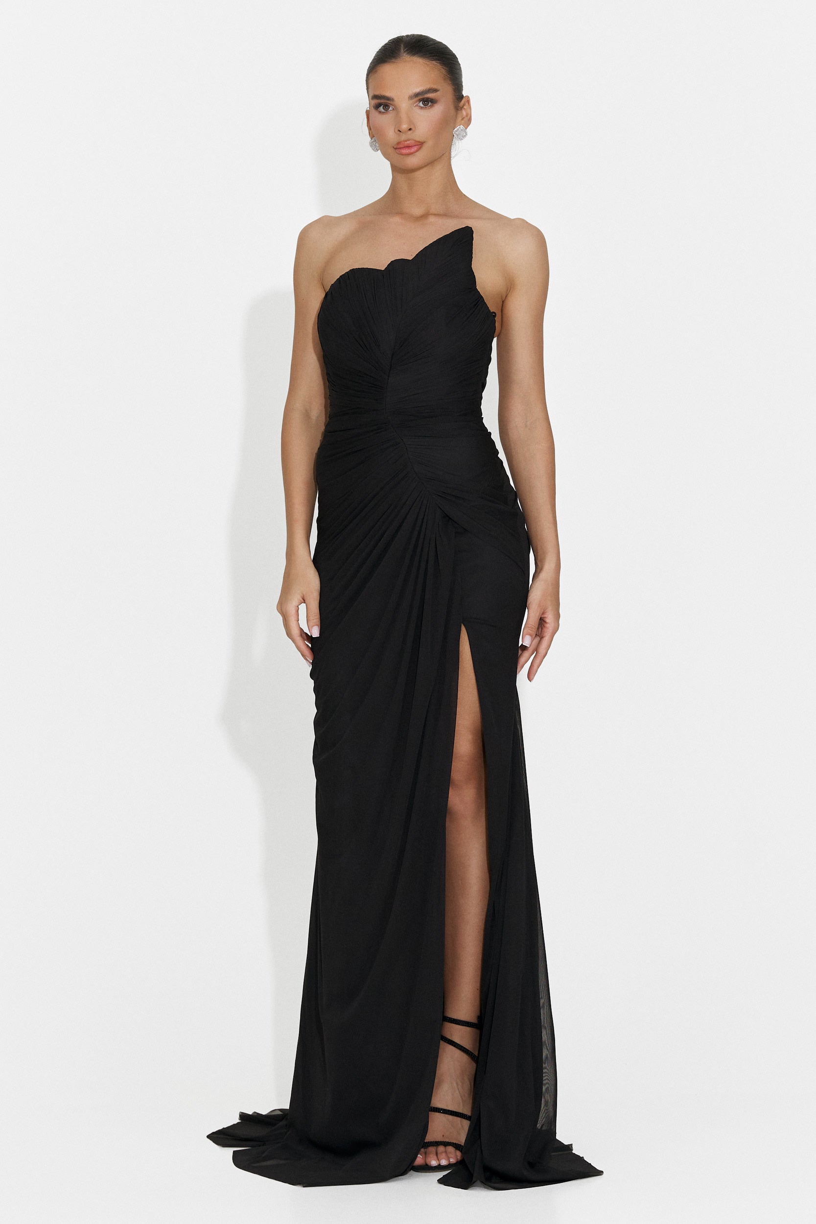 Longue Robe Noire pour Dames de Jule Bogas