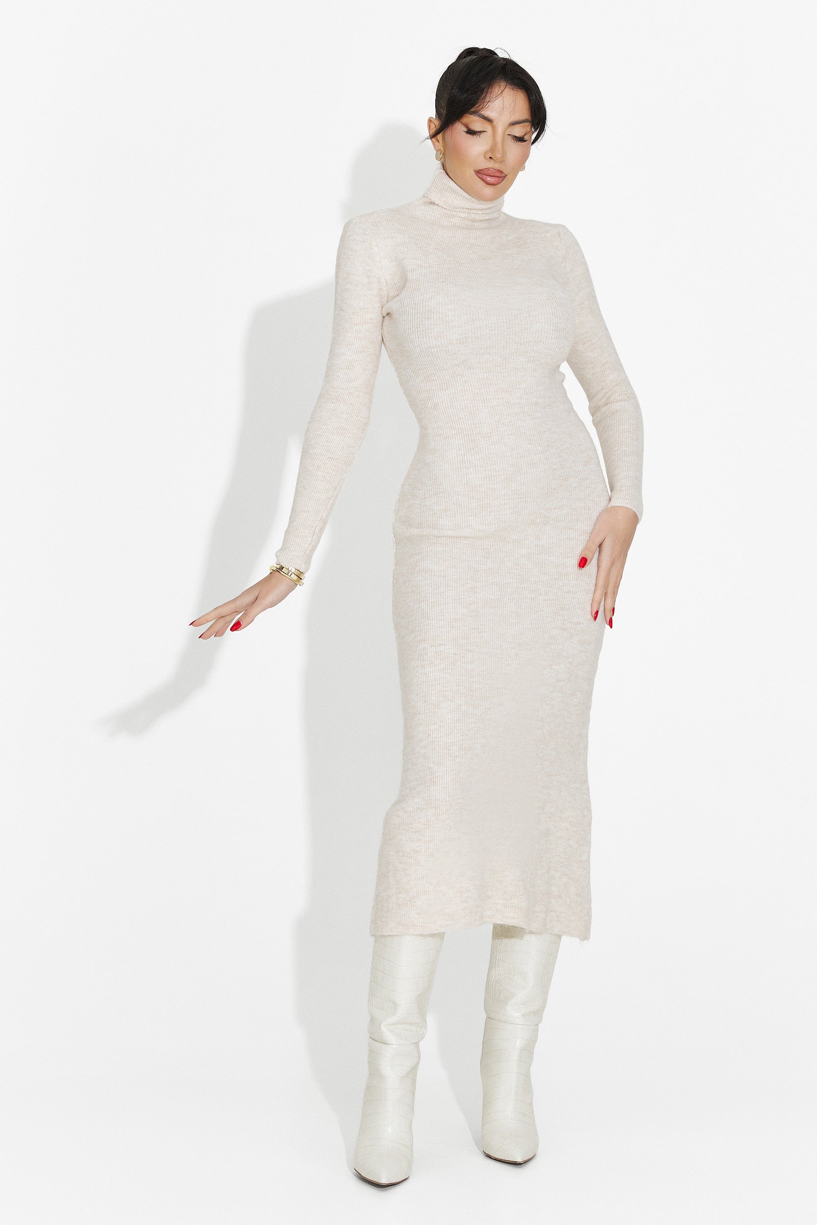 Krämfärgad damklänning midi Patrisia Bogas